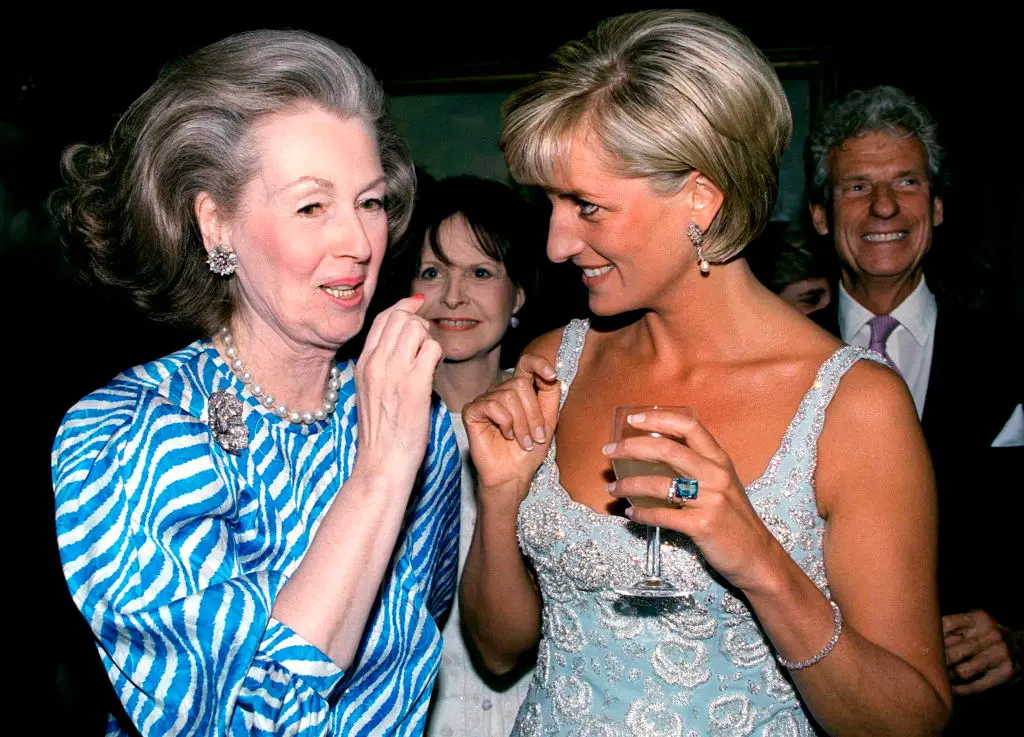 Raine Spencer with Diana in 1997 (Tim Graham Photo Library via Getty Images)