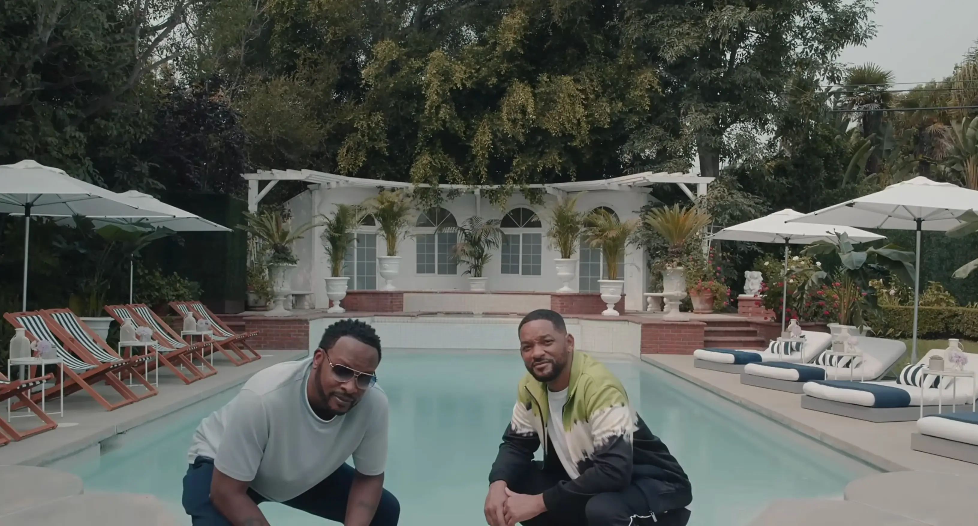 Don't forget about the luxury pool (Will Smith/YouTube)