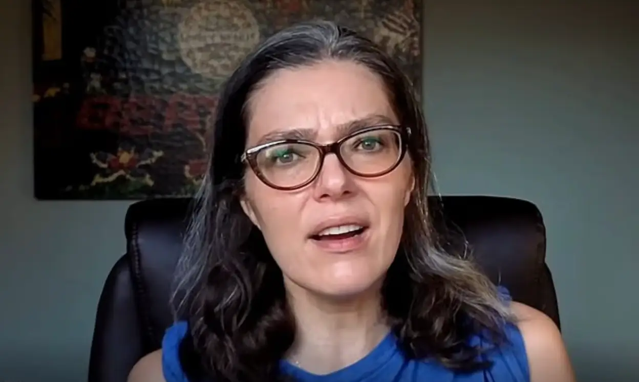 Adrianne Curry said Kylie Jenner doesn't 'have a model's body' and shouldn't have been chosen (Adrianne Curry/YouTube)