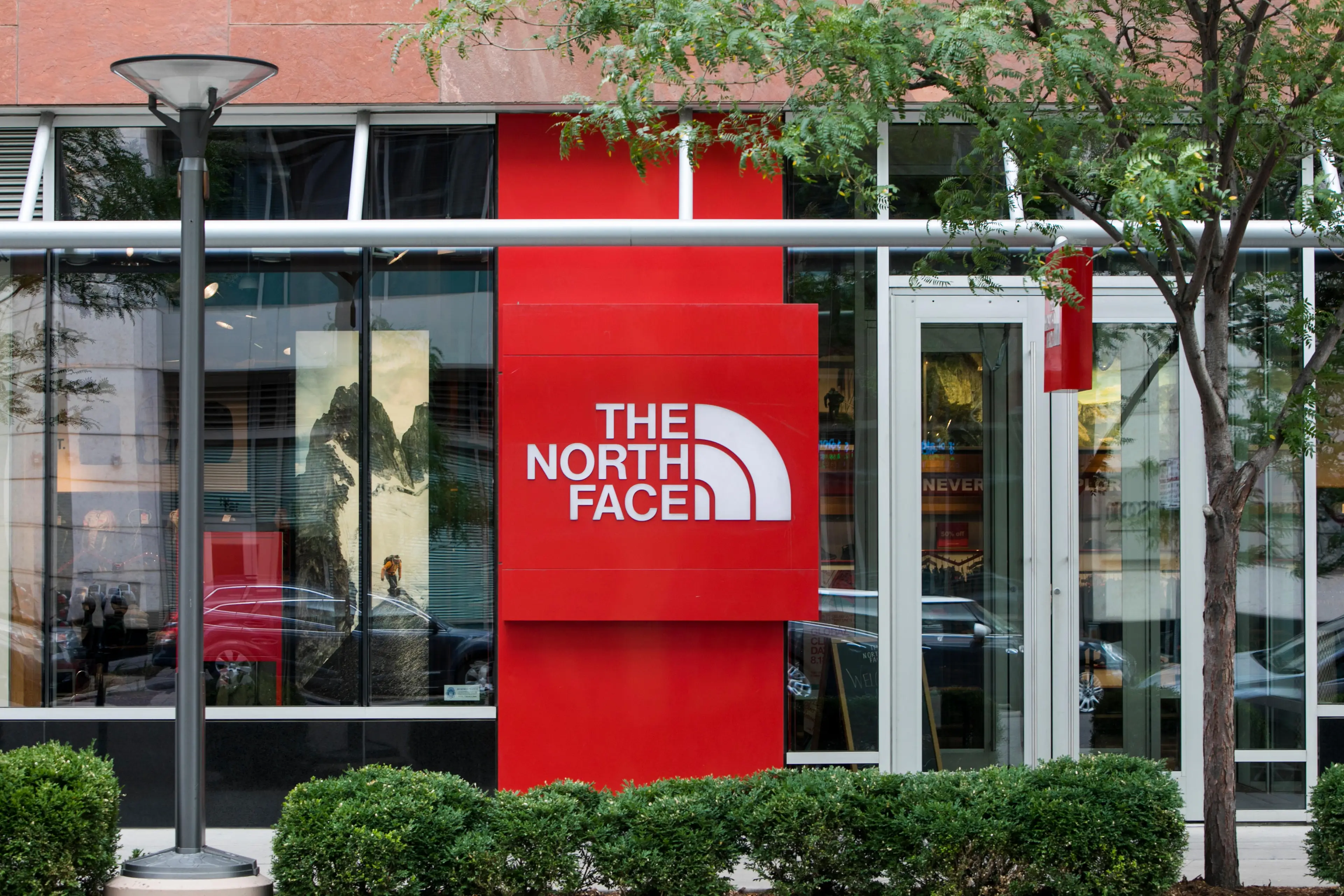 It was all good to be true for the unfortunate lad, who genuinely believed he'd be getting £600 from North Face themselves.