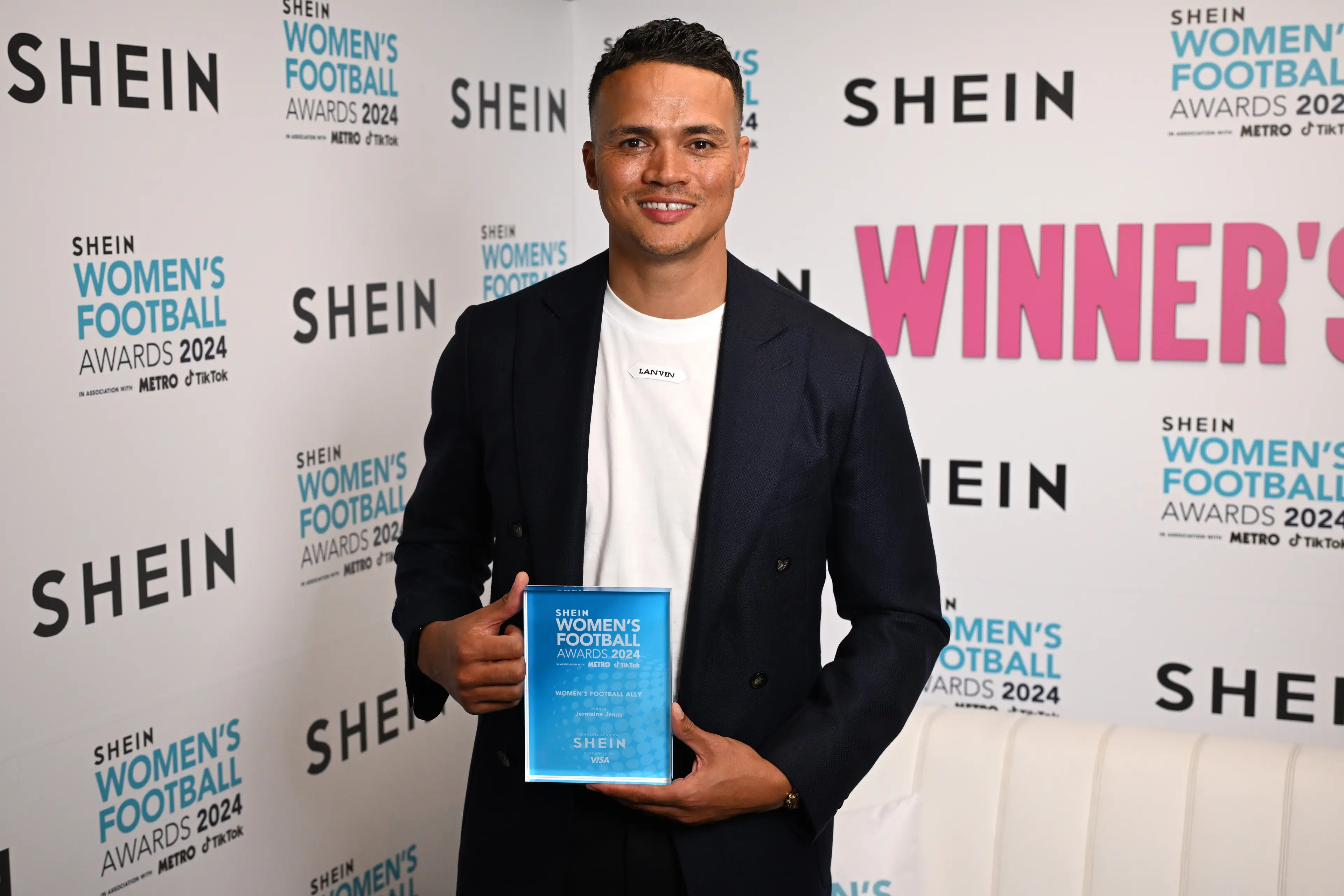In May this year Jermaine Jenas won the Women's Football Ally Award. Now he's apologised to two women he messaged that resulted in his sacking. (Kate Green/Getty Images)