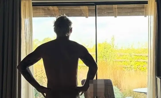 Oops (Instagram/@sophiehabboo)