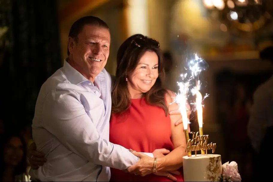 Sean Bean as Ronnie Phelan and Julie Graham as Elaine Phelan (Jamie Stack via BBC)