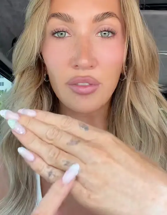 The ones she didn't like (TikTok/Kateecass)