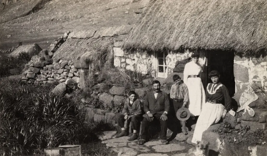 People of Tristan da Cunha pictured between 1921 and 1922 (Royal Geographical Society via Getty Images)
