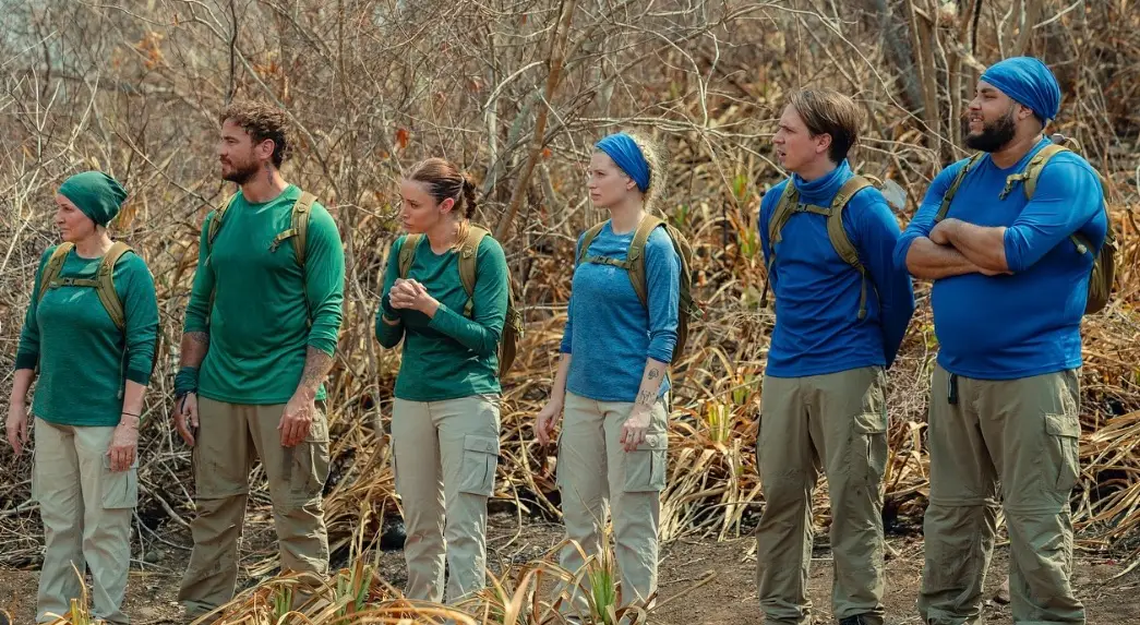 Big Zuu, pictured next to Thomas, also claimed that Grylls had an 'intense' smell (Netflix)