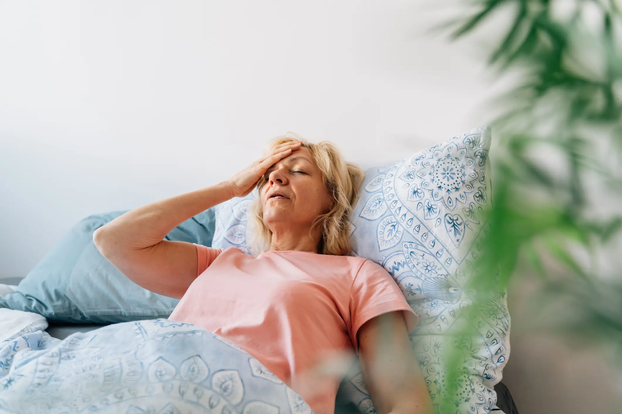 There are a number of signs that can indicate if you're having cancerous cold sweats. (Getty Stock Photo)