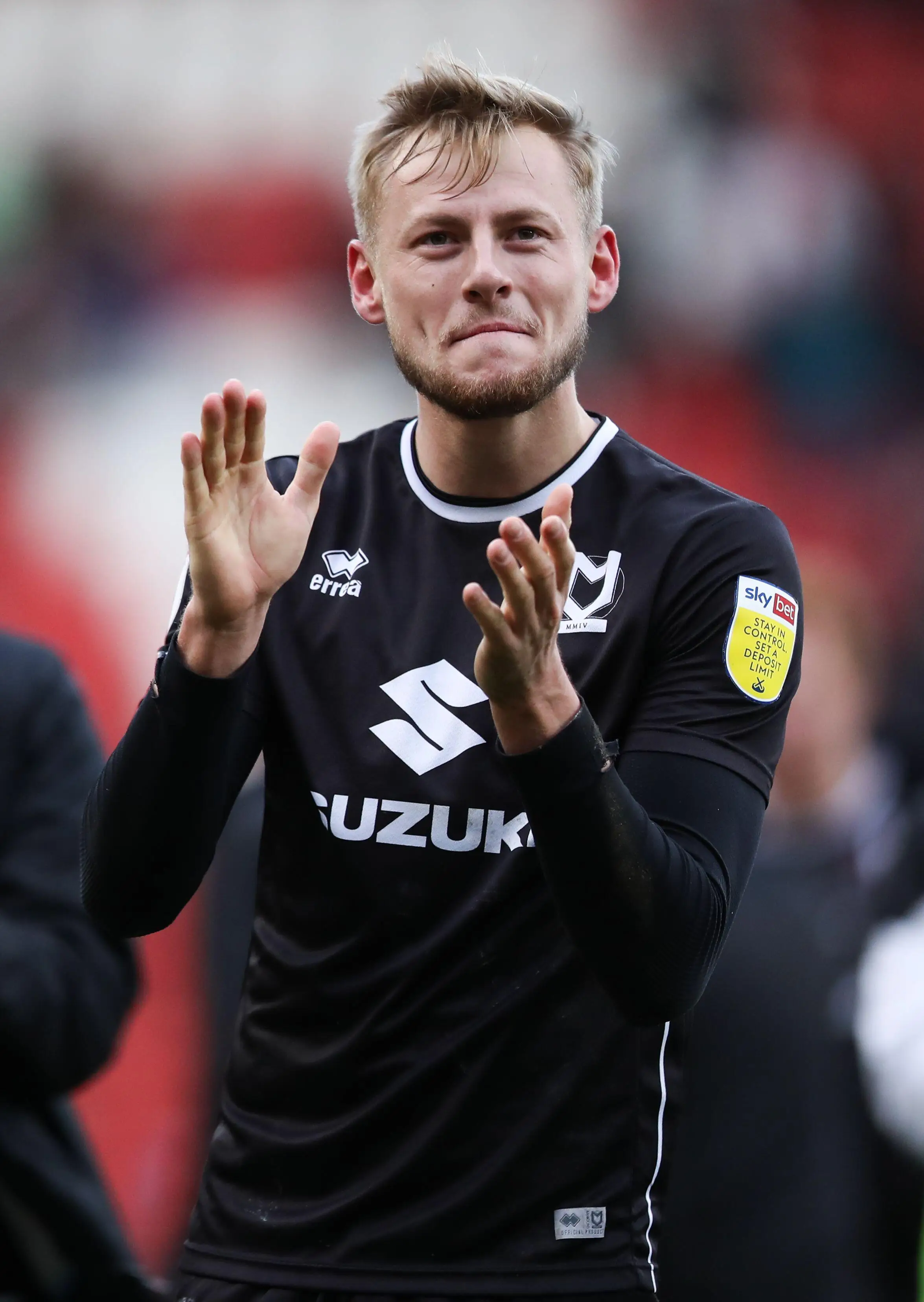 Milton Keynes Dons' Harry Darling applauds the fans following during the Sky Bet League One match against Rotherham. (Alamy)