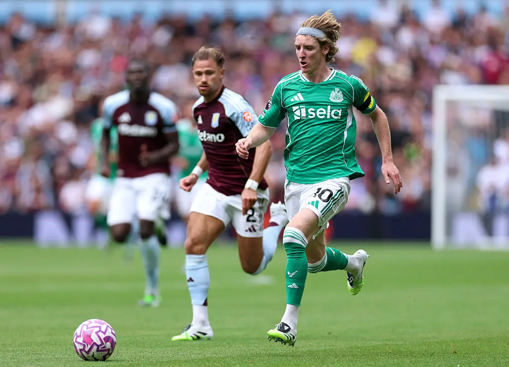 Anthony Gordon started as Newcastle's striker against Aston Villa. (Image: Dan Istitene/Getty Images)