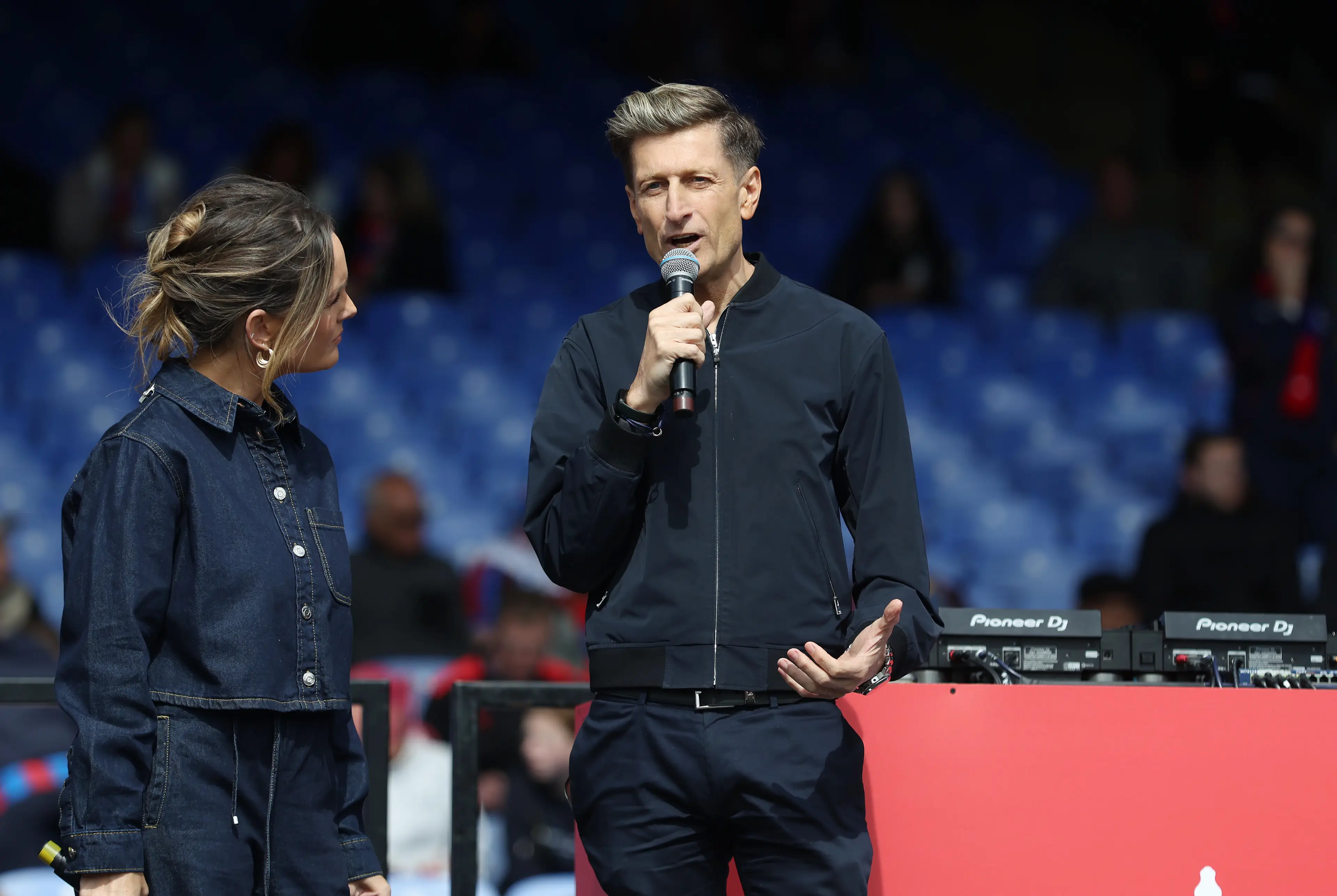 Steve Parish speaks to fans following FA Cup trophy parade / Photo by Crystal Pix/MB Media/Getty Images