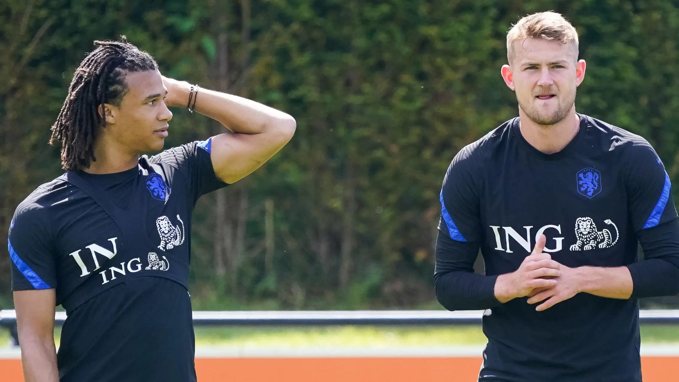 Nathan Ake and Matthijs de Ligt in training for their national team. (alamy)