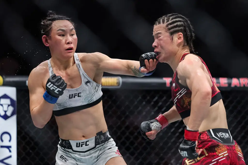 There was a confusing moment in Zhang Weili's title fight with Yan Xiaonan (Image: Getty)