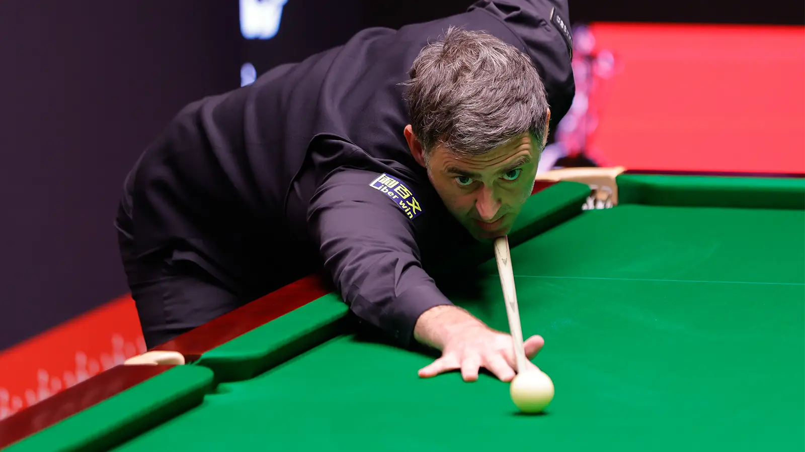 Chalk marks were visible on the table during O'Sullivan's match against Higgins (Image: Getty)