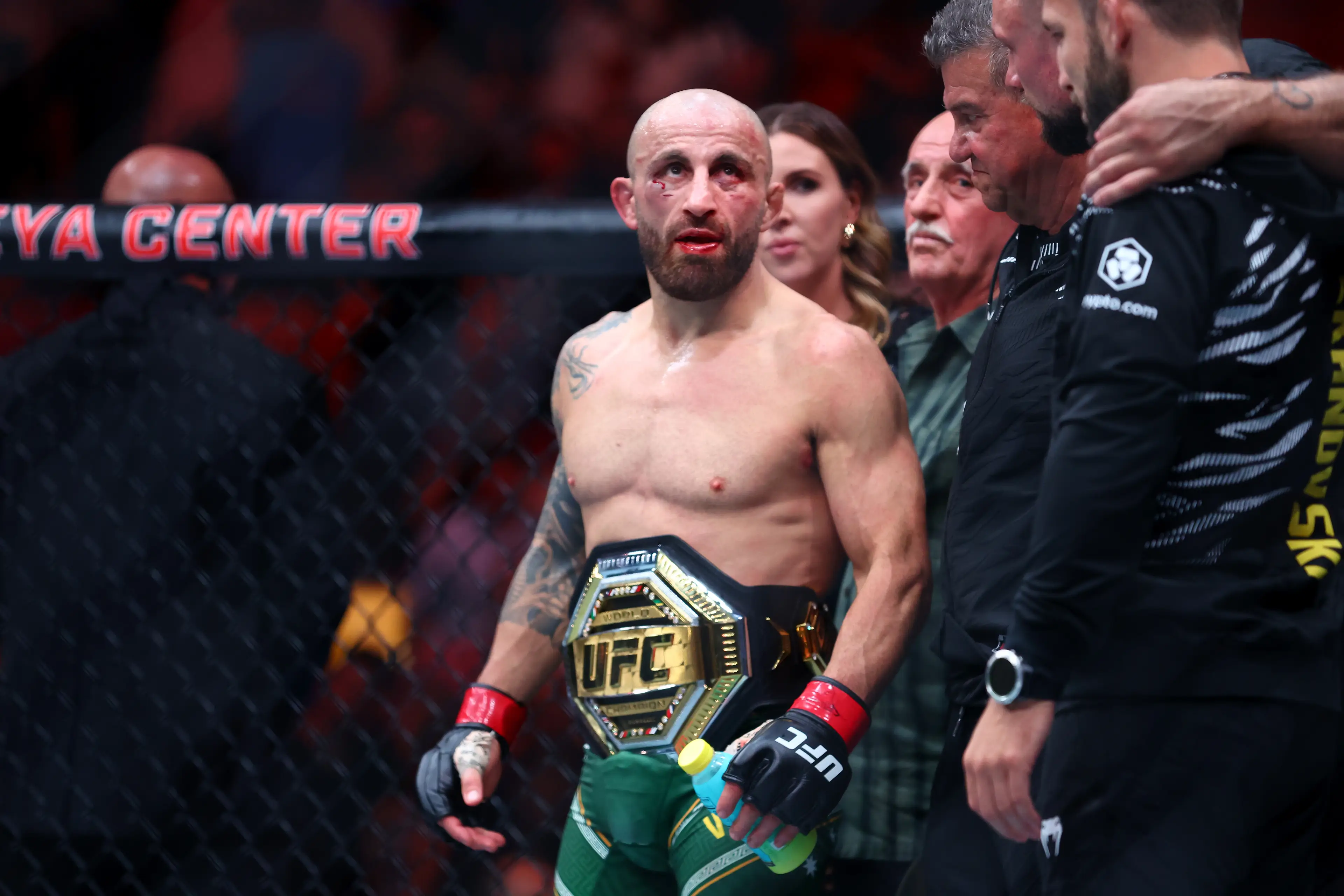 Alexander Volkanovski is the greatest UFC featherweight of all time. (Image: Getty Images)