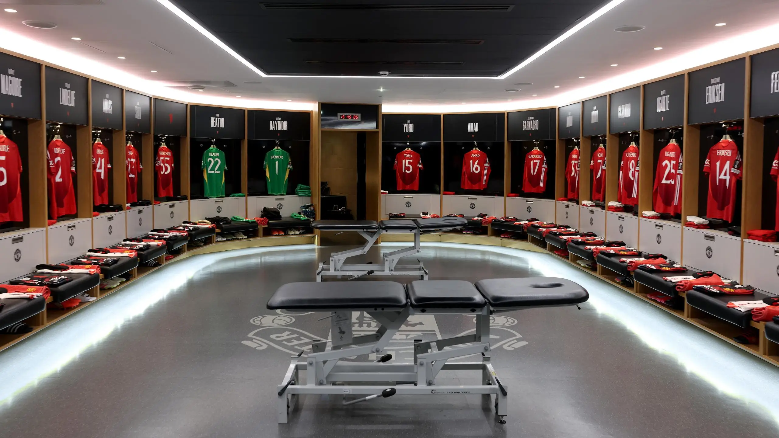 Man Utd forced into kit change by Spurs for Europa League final because of 64-year tradition