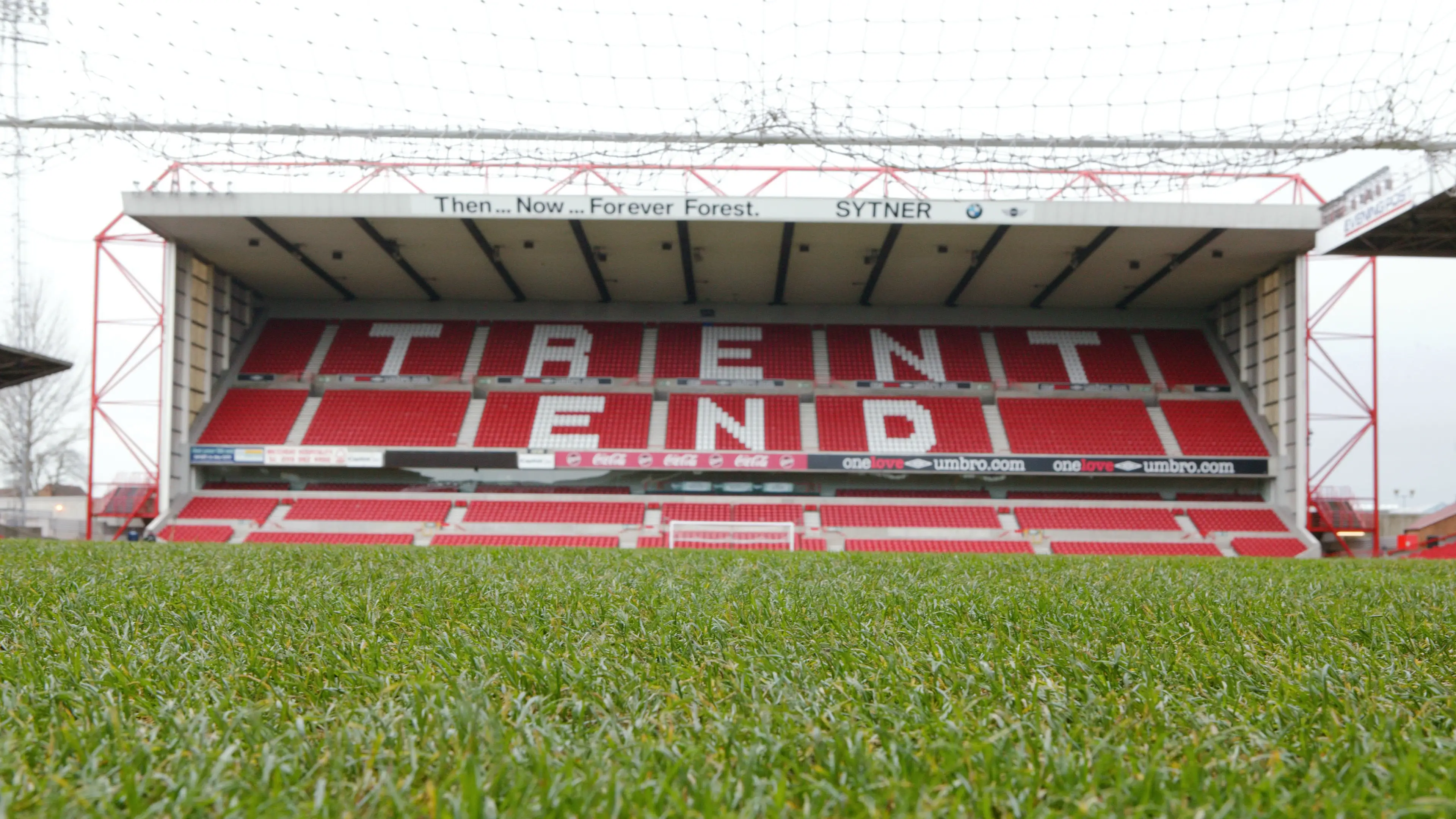 Nottingham Forest vs West Ham live stream: TV channel and team news