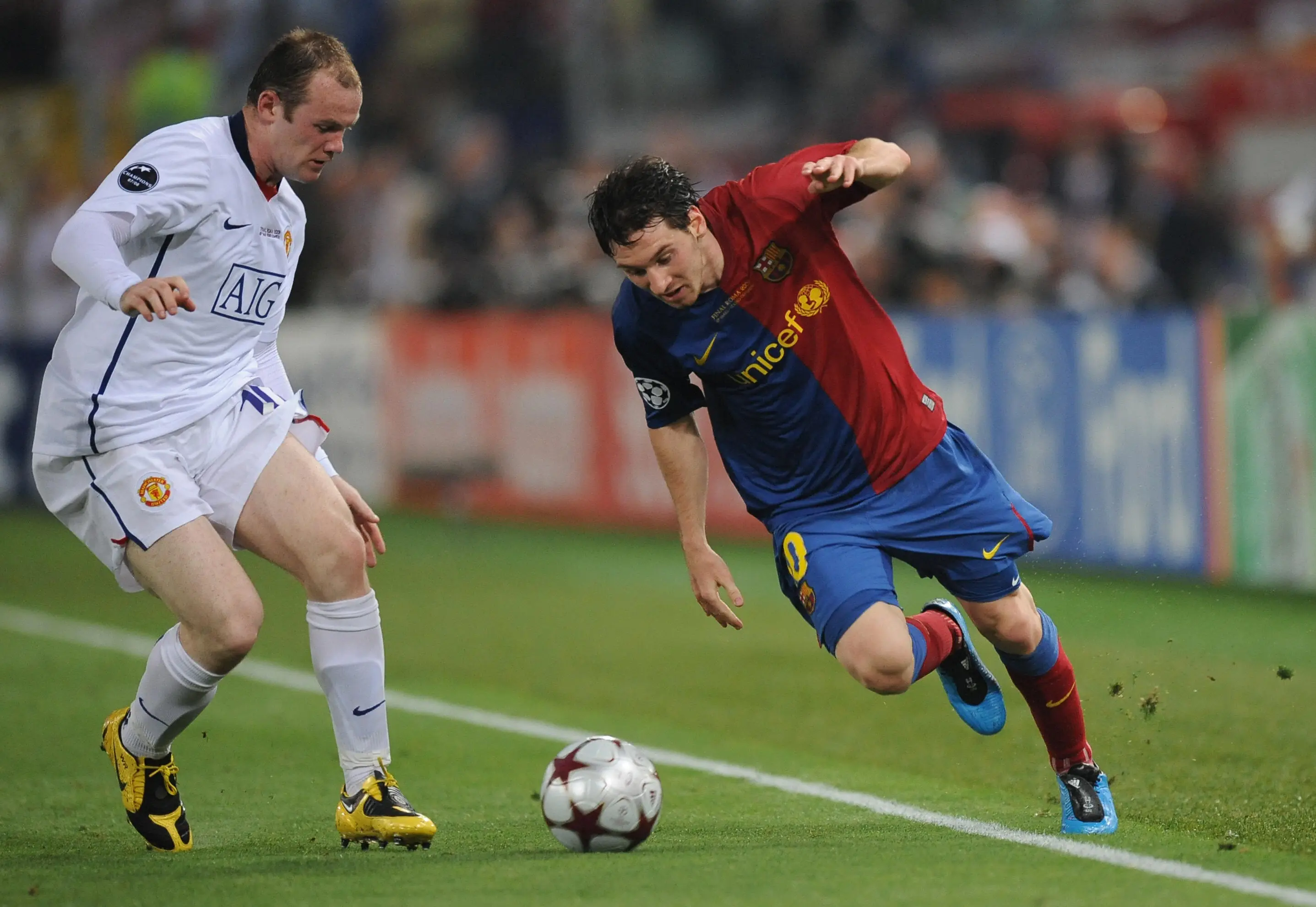 Wayne Rooney and Lionel Messi during the 2008/09 Champions League final. Image: Getty 
