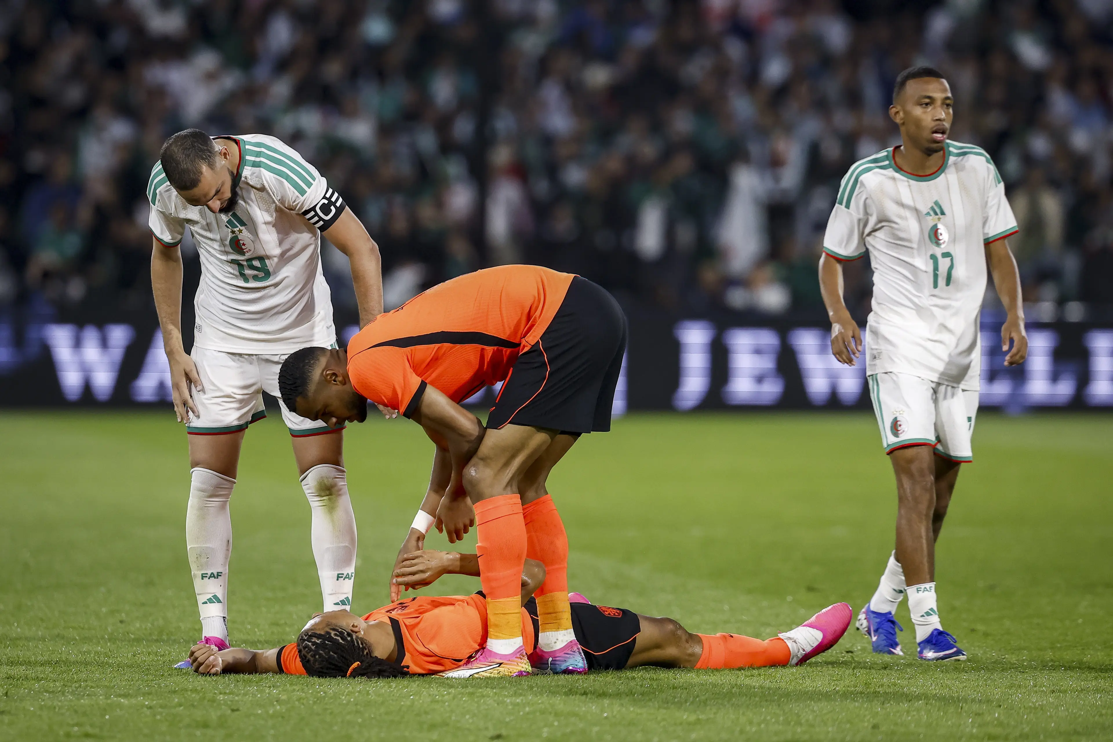 Players who receive treatment from medical staff on the field will generally be required to remain off the pitch for 60 seconds before returning. Image credit: Getty