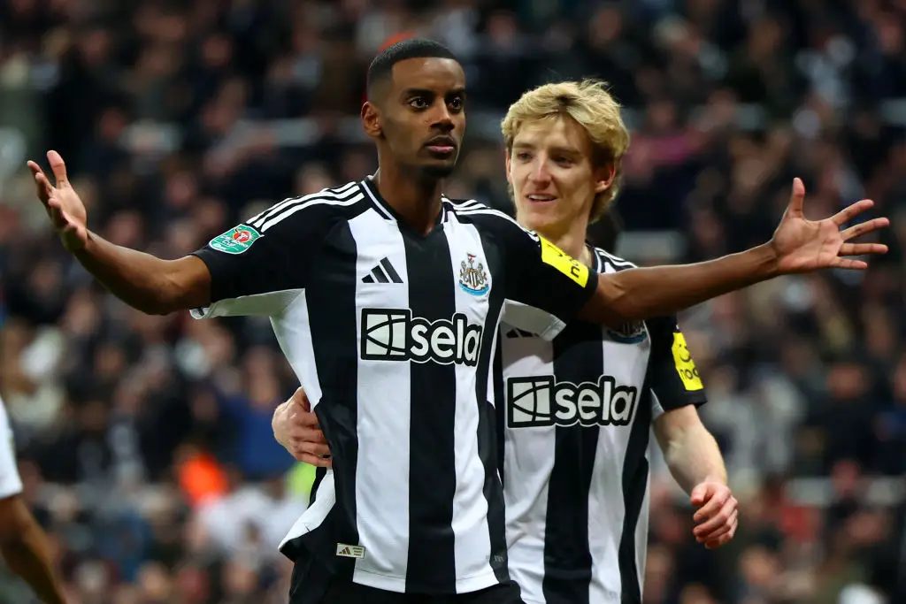 Alexander Isak celebrates during Newcastle's 2-0 win over Arsenal in the second leg of their Carabao Cup semi-final (Image: Getty)