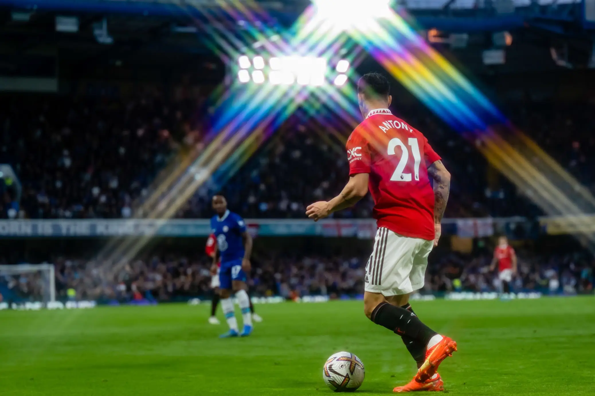 Antony playing against Chelsea. (Alamy)