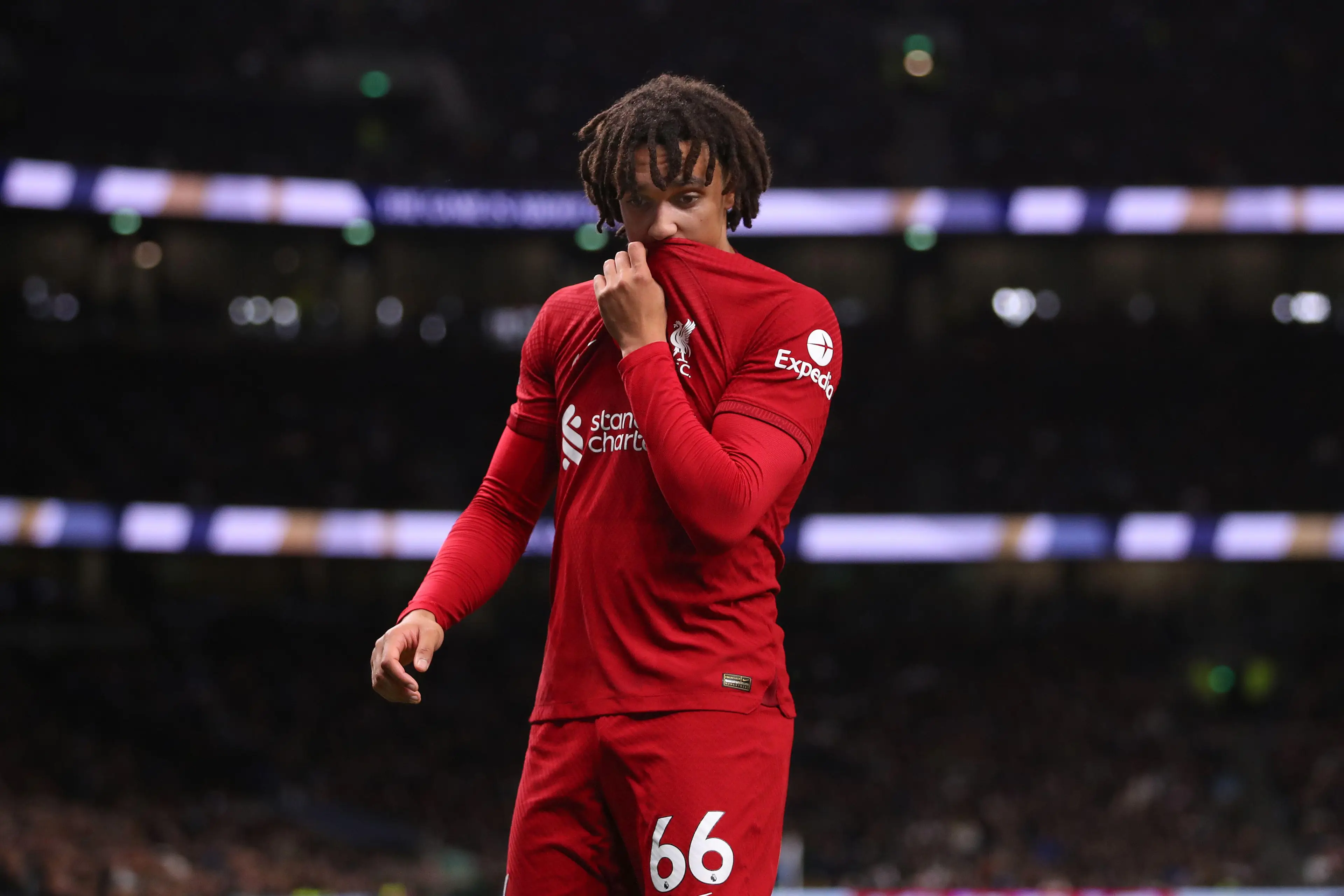 Alexander-Arnold is the most valuable defender in England's squad. (Image