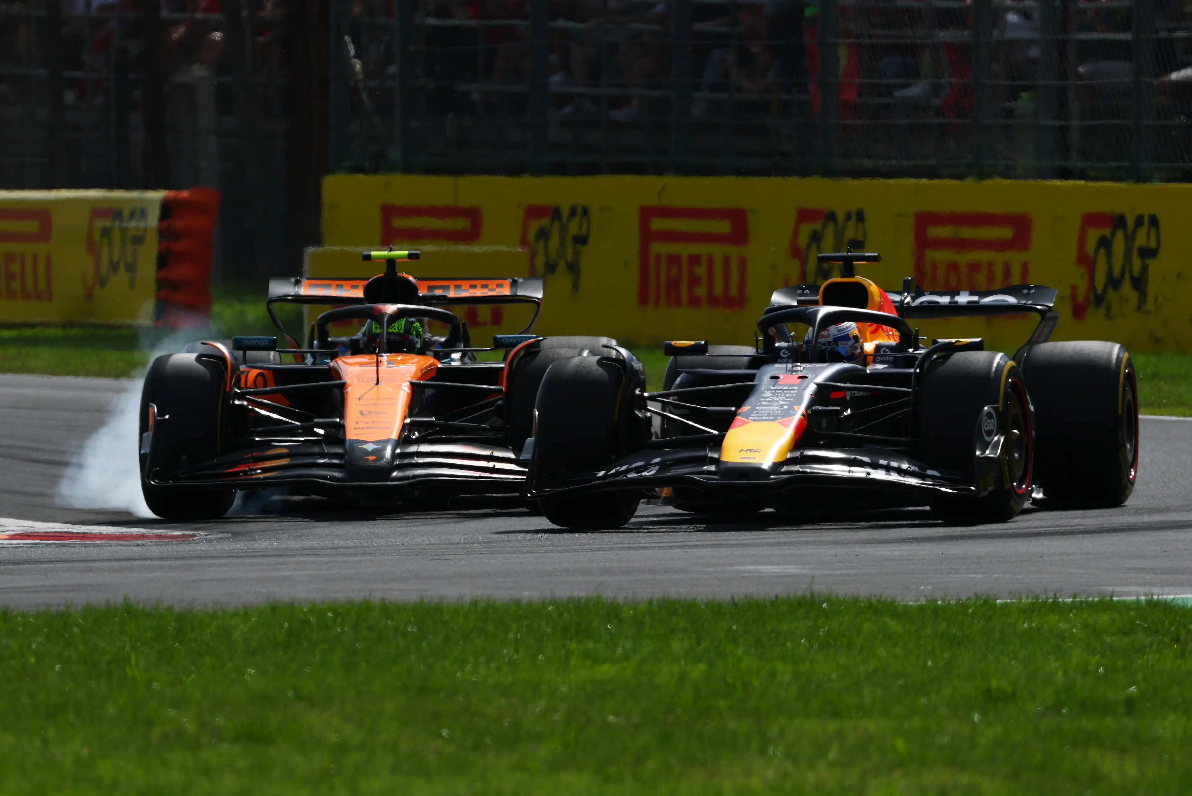 Max Verstappen racing Lando Norris. Image: Clive Rose / Staff via Getty