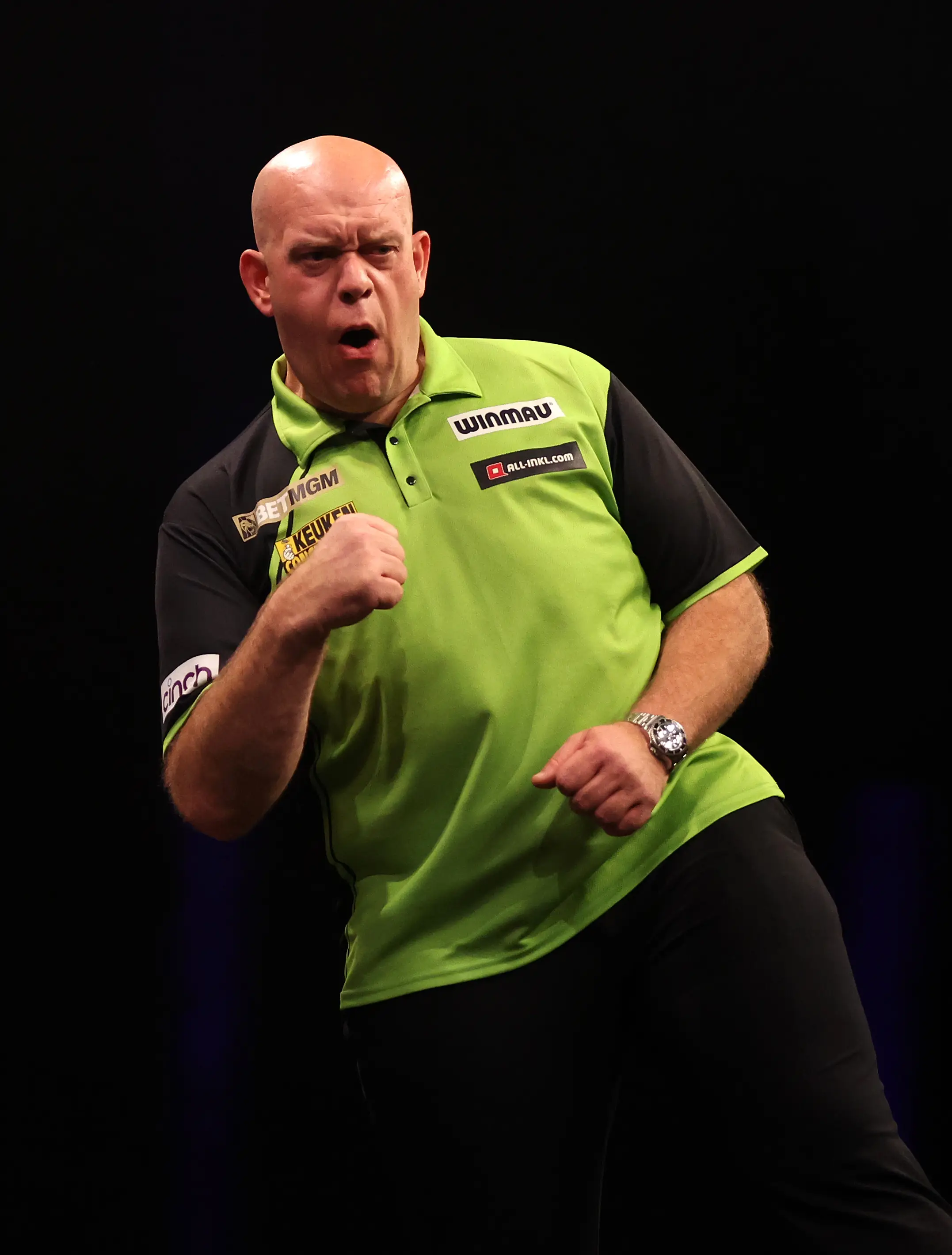 Darts star Michael van Gerwen has had a very poor season. Image: Getty
