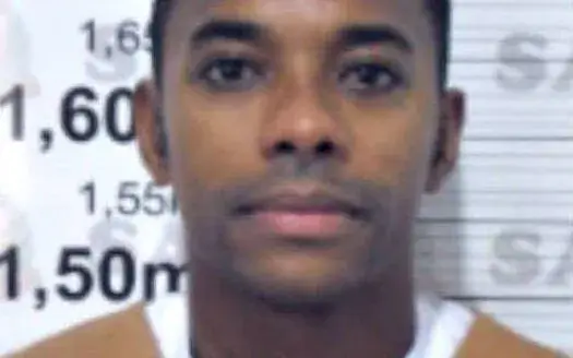 Robinho repairs TVs and radios at the Tremembe Penitentiary. 