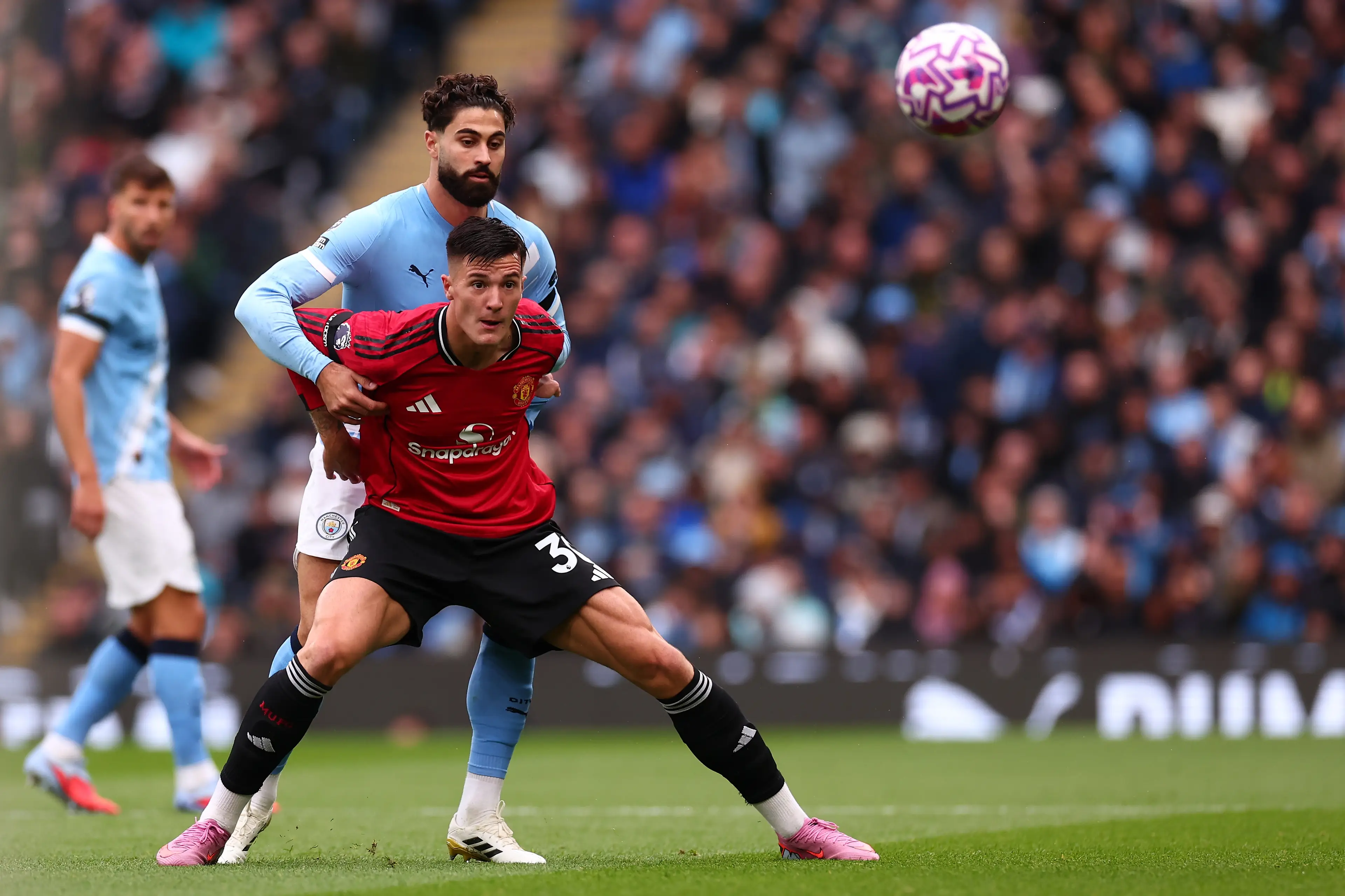 Benjamin Sesko in action against Manchester City. Image: Getty 