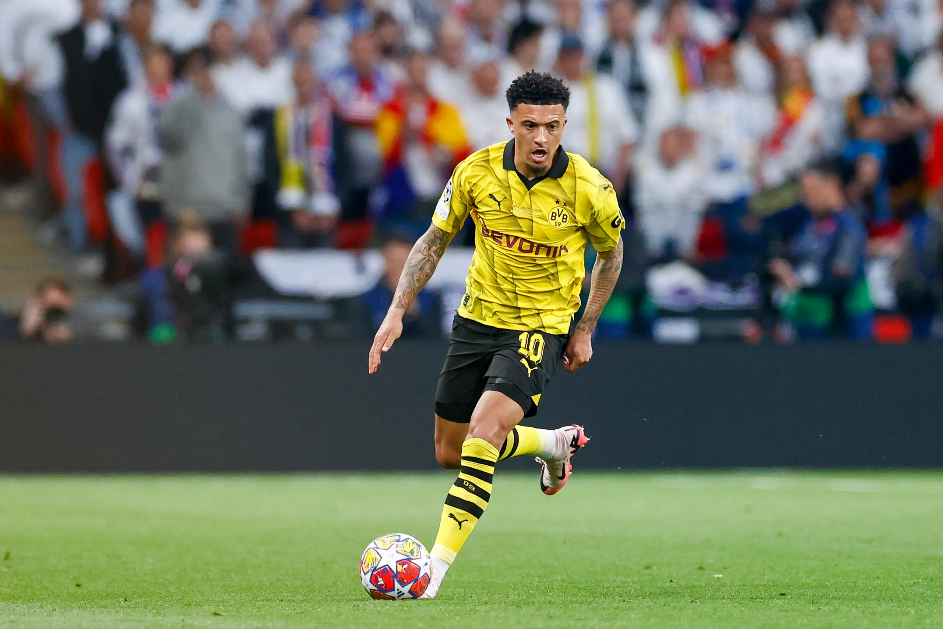 Jadon Sancho in action for Borussia Dortmund in the Champions League final. Image: Getty 