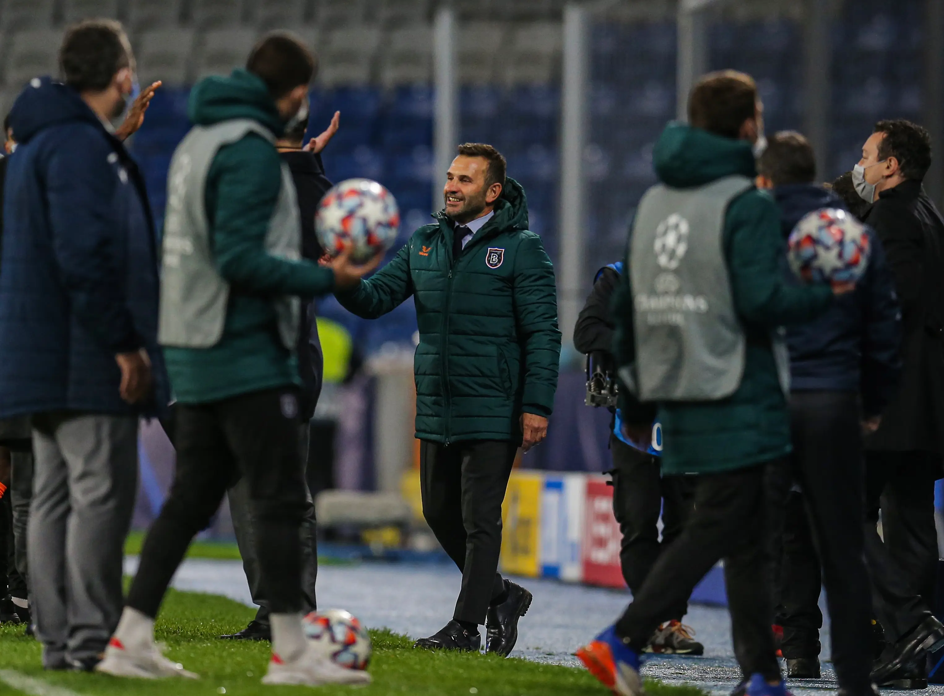 Okan Buruk celebrates Istanbul Basaksehir's victory over Manchester United. Image: Getty