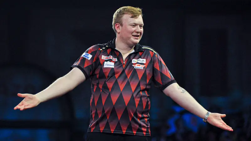 First darts player to beat Luke Littler in the PDC is now no longer tour card holder amid major lifestyle change