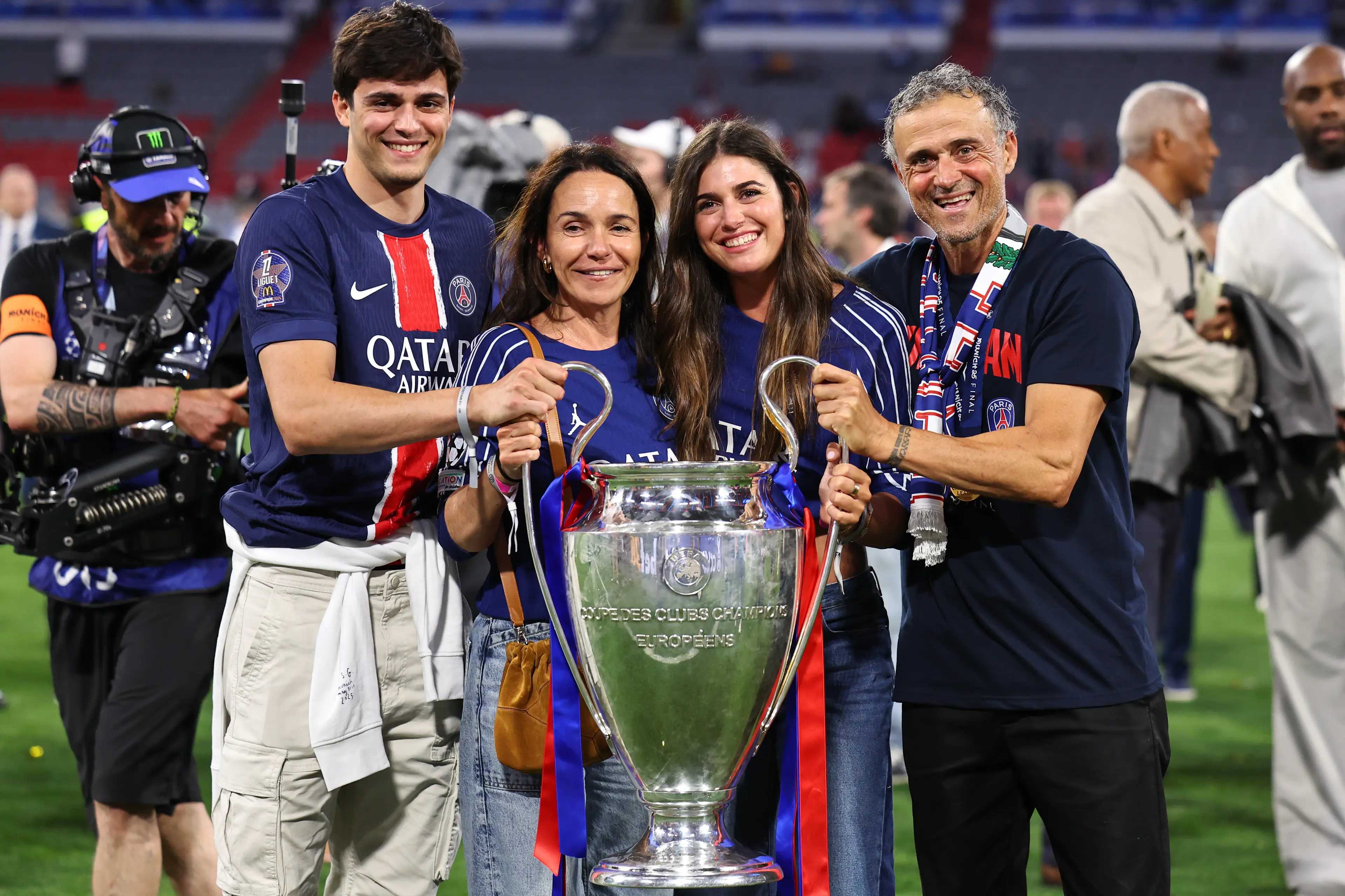 Luis Enrique celebrates winning the Champions League with his family. Image: Getty