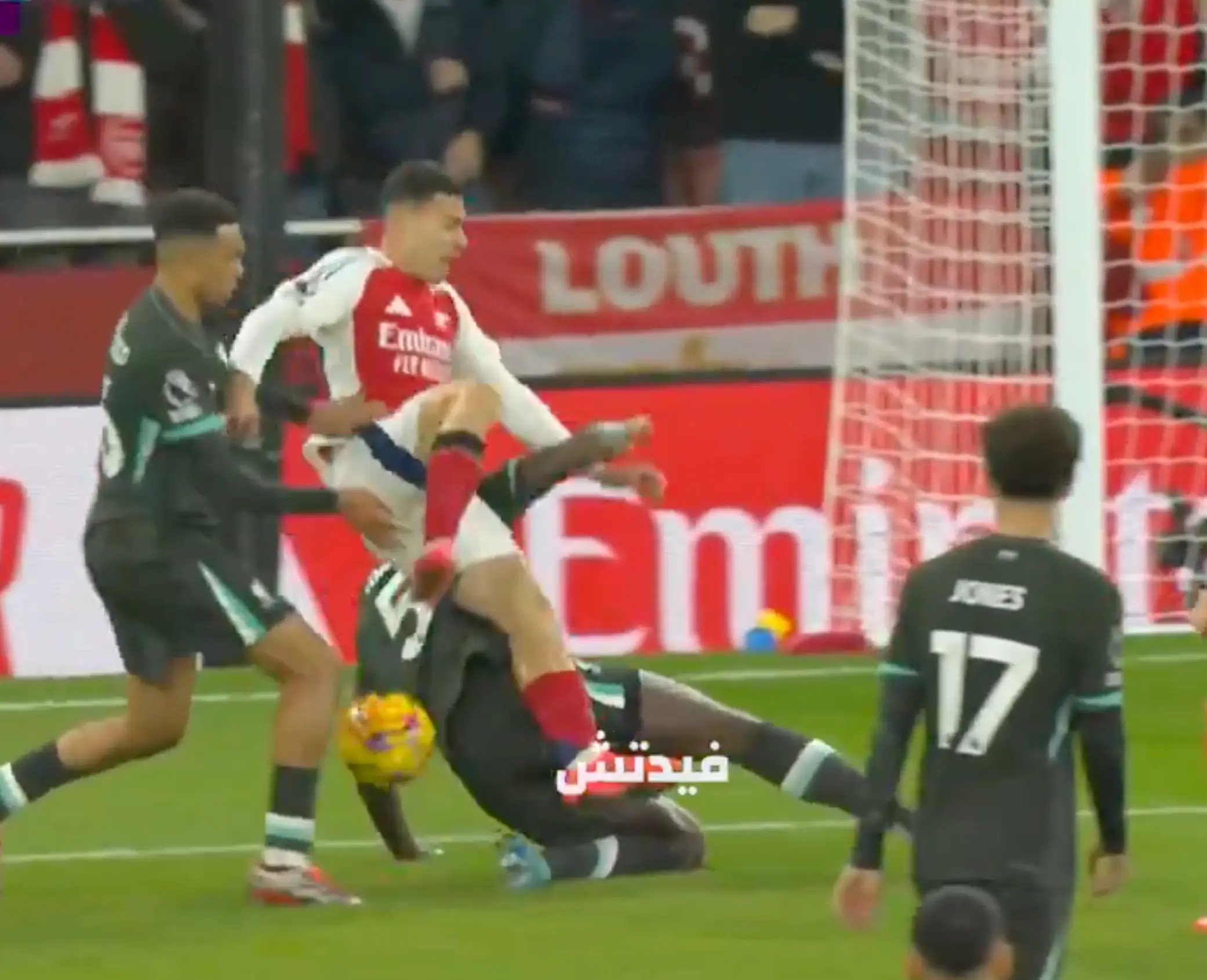 The challenge was waved away by the referee (Credit:@HashUncloak)