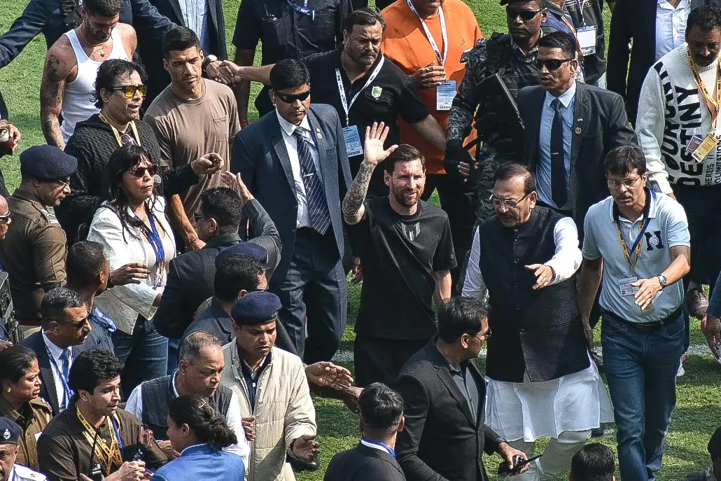 Messi attends the event at Salt Lake Stadium alongside Luis Suarez and Rodrigo de Paul. Image credit: Getty