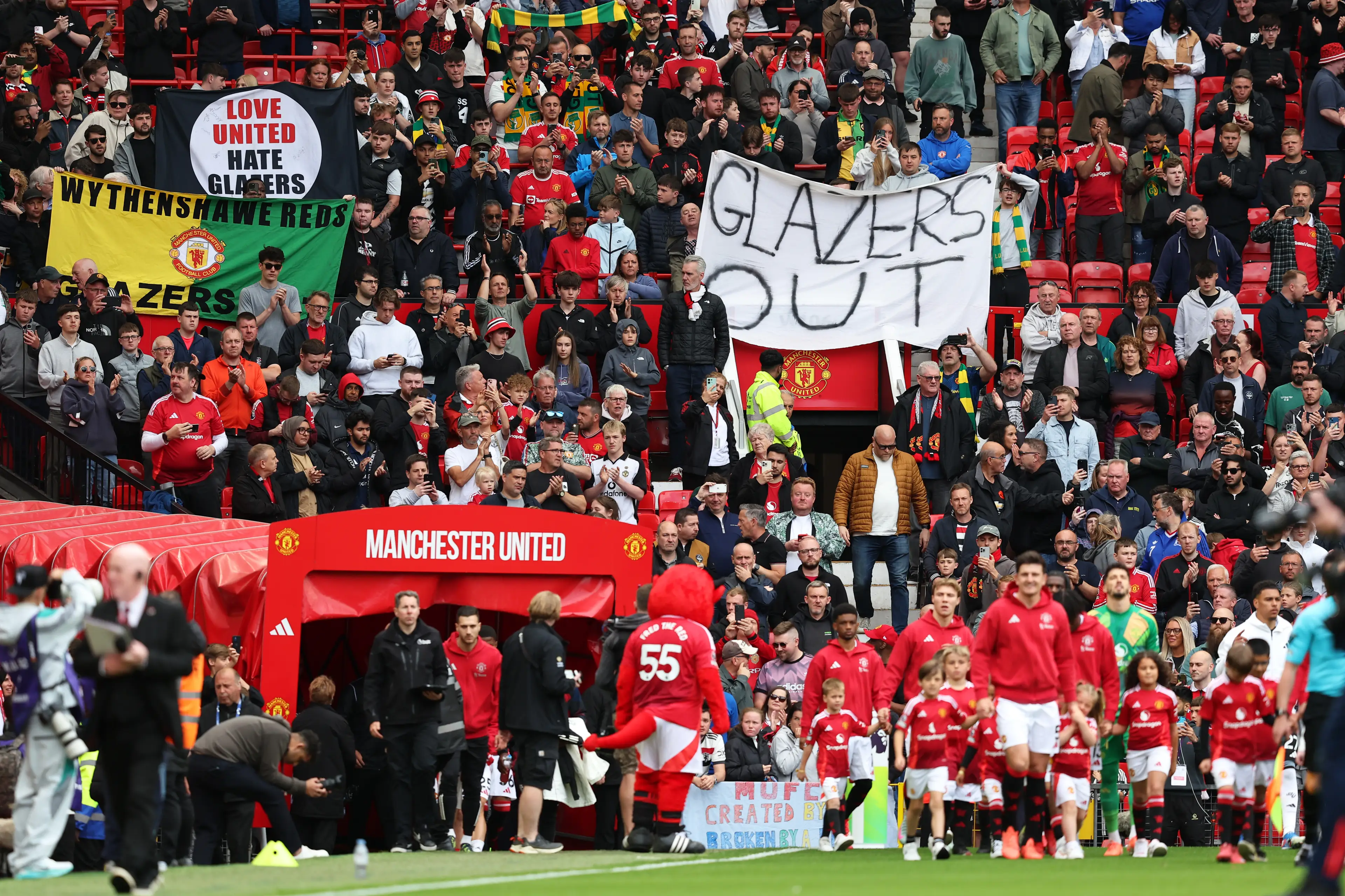 There have been protests against the Glazers. Image: Matt McNulty / Stringer via Getty