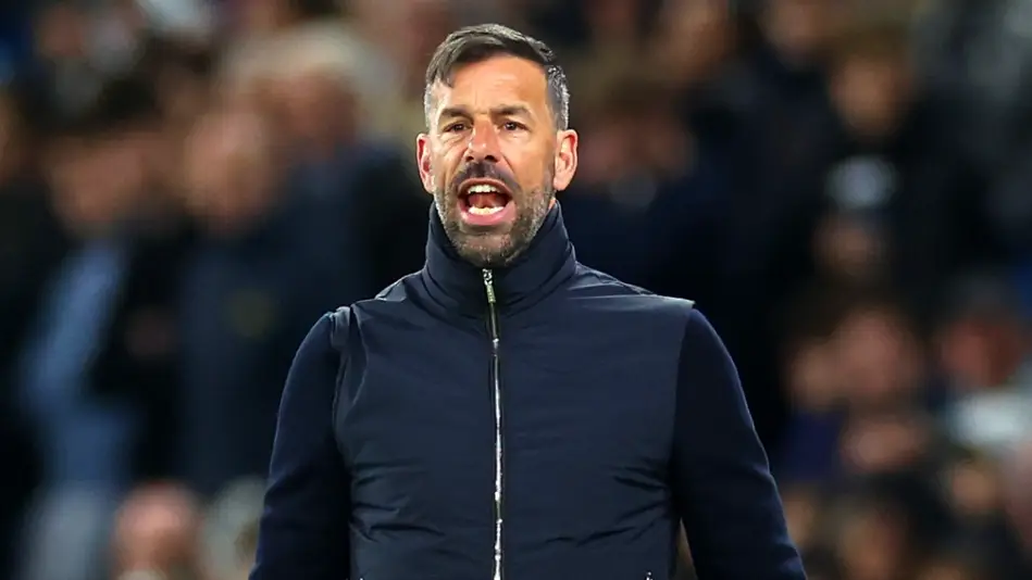 Ruud van Nistelrooy drops Harry Winks from Leicester squad as details around 'heated row' emerge 