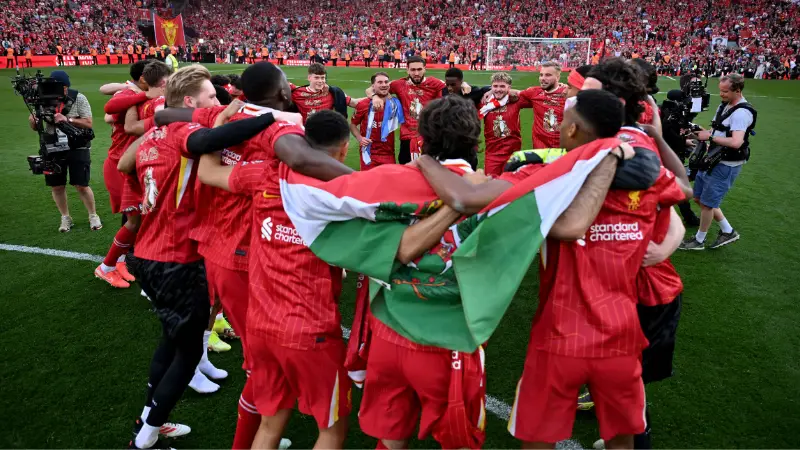 Liverpool praised for 'classy gesture' they did for players following their Premier League title