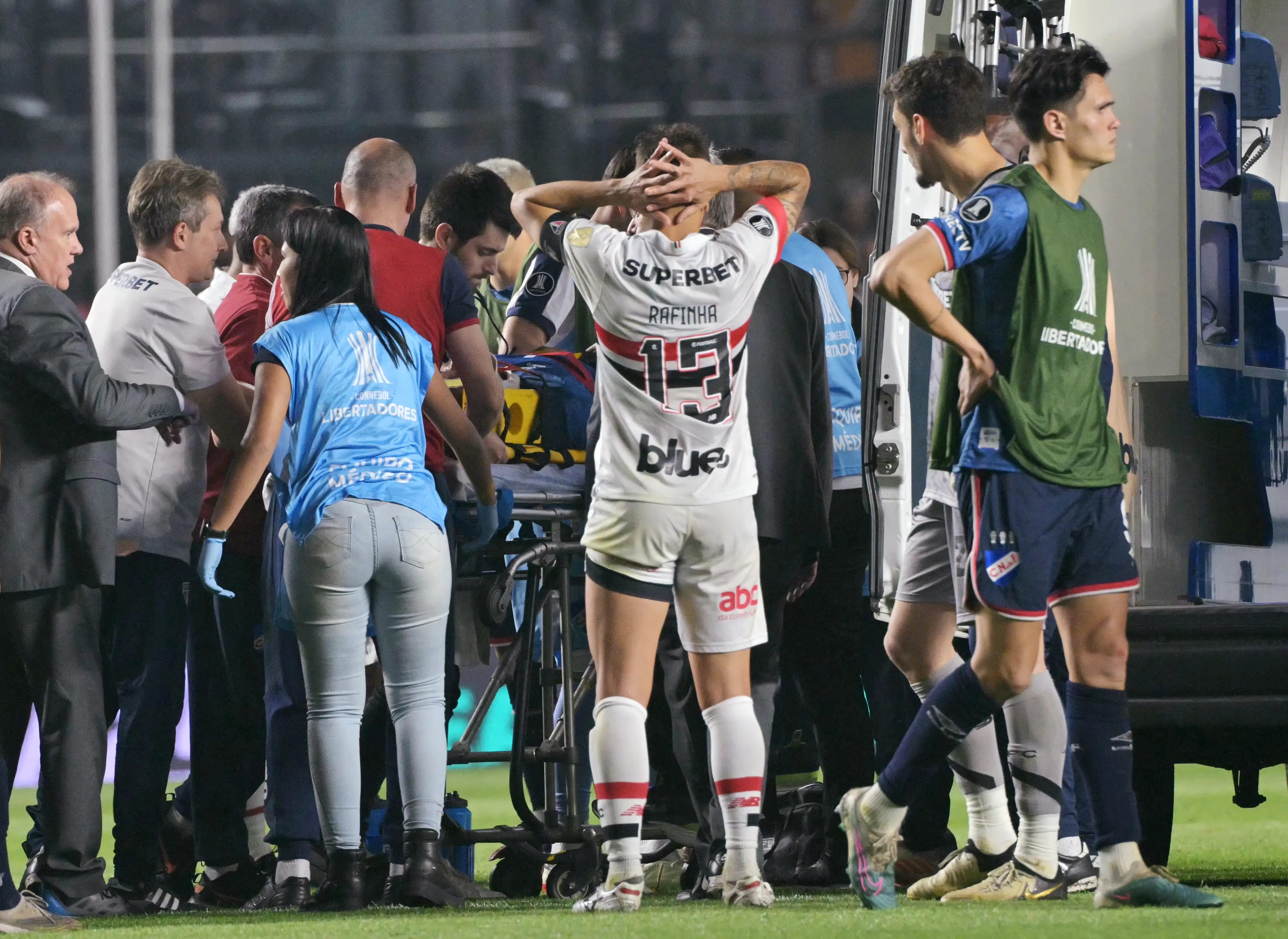 Players on both teams were distressed when Juan Izquierdo collapsed. [Getty]