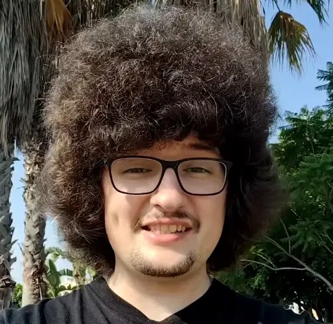 Frank Ilett has spent almost 500 days without a haircut. Image credit: The United Strand/Instagram