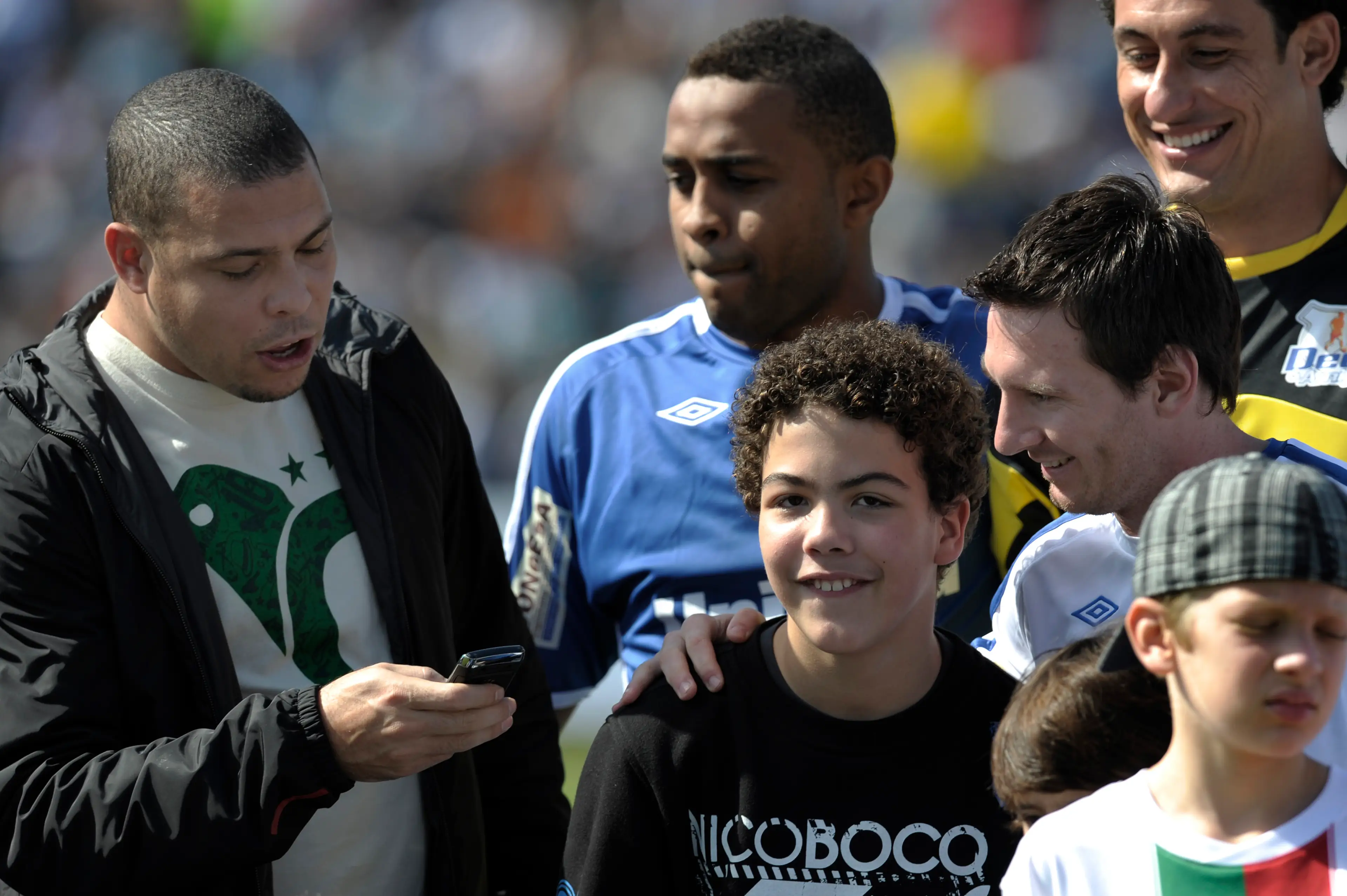 Messi alongside the Brazilian Ronaldo. Image credit: Getty