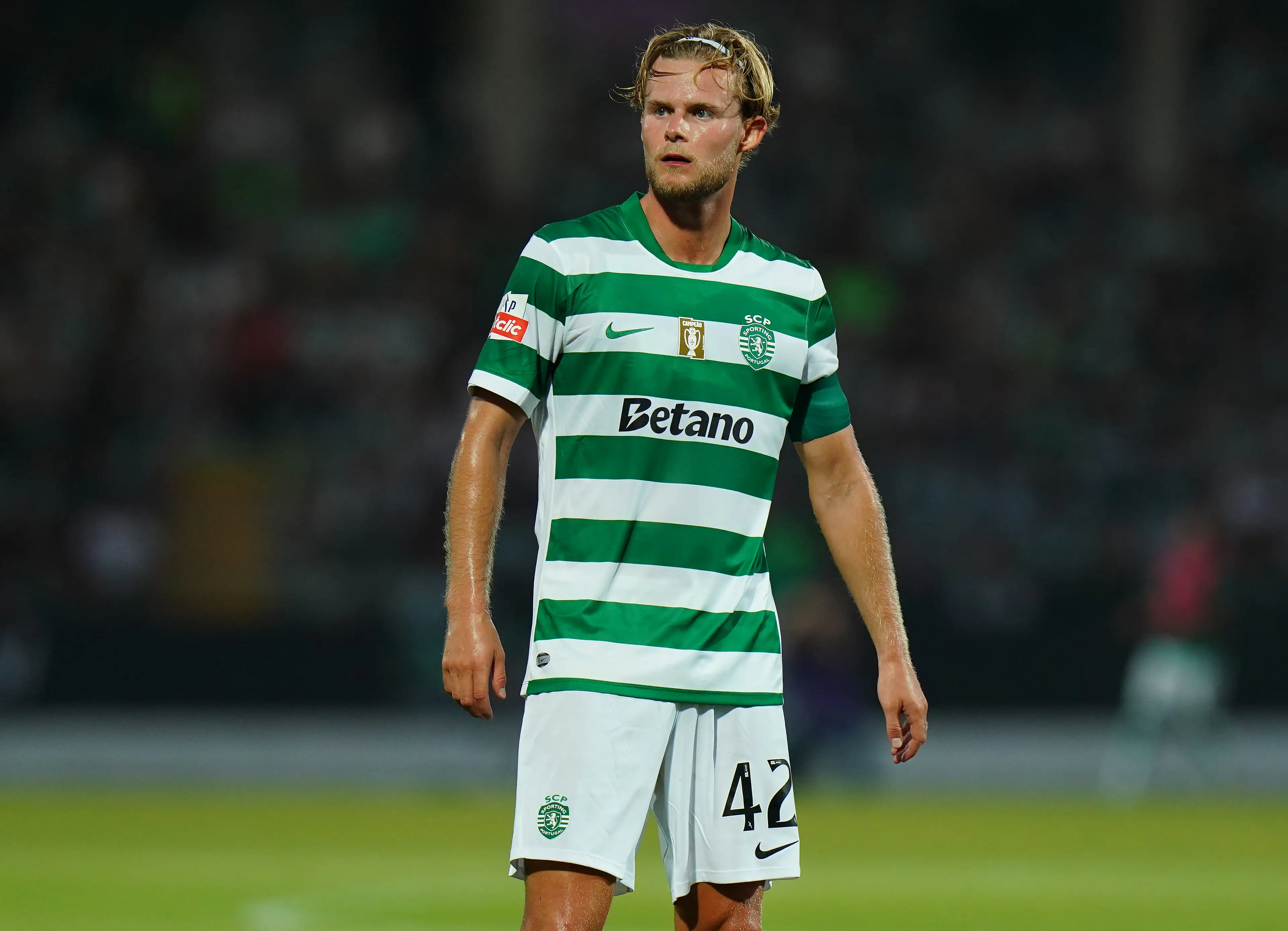 United could turn to Sporting CP skipper Morten Hjulmand. Image: Getty