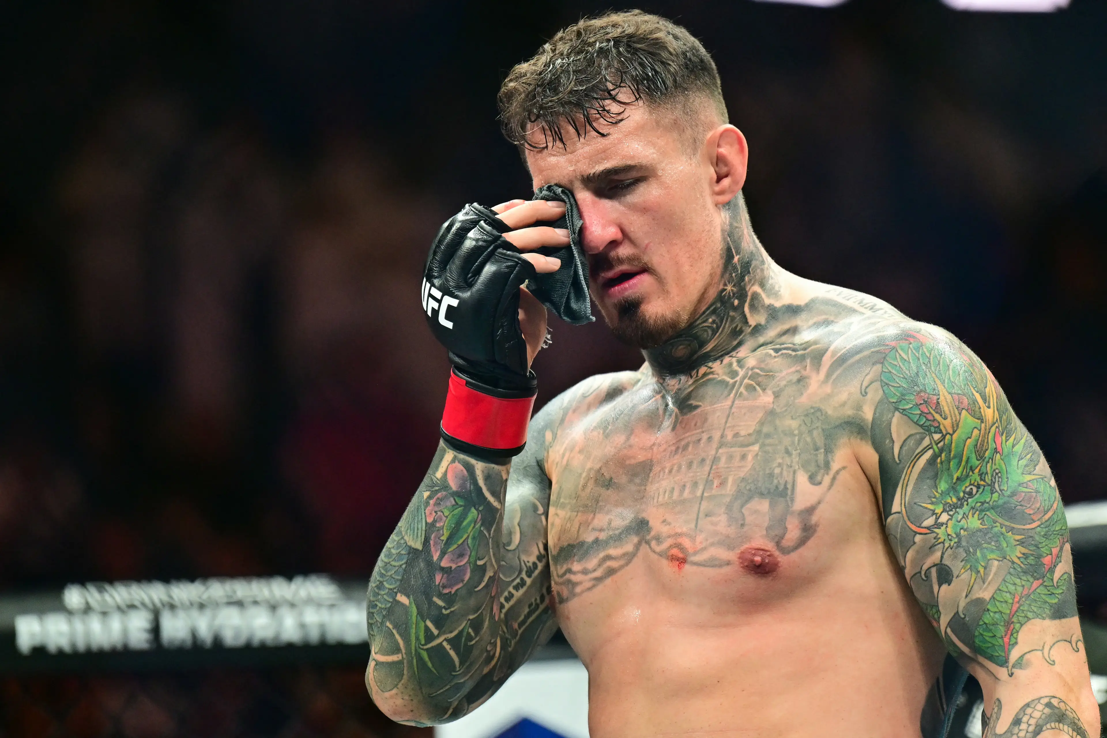 Tom Aspinall suffered a nasty eye poke against Ciryl Gane at UFC 321. Image: Getty 