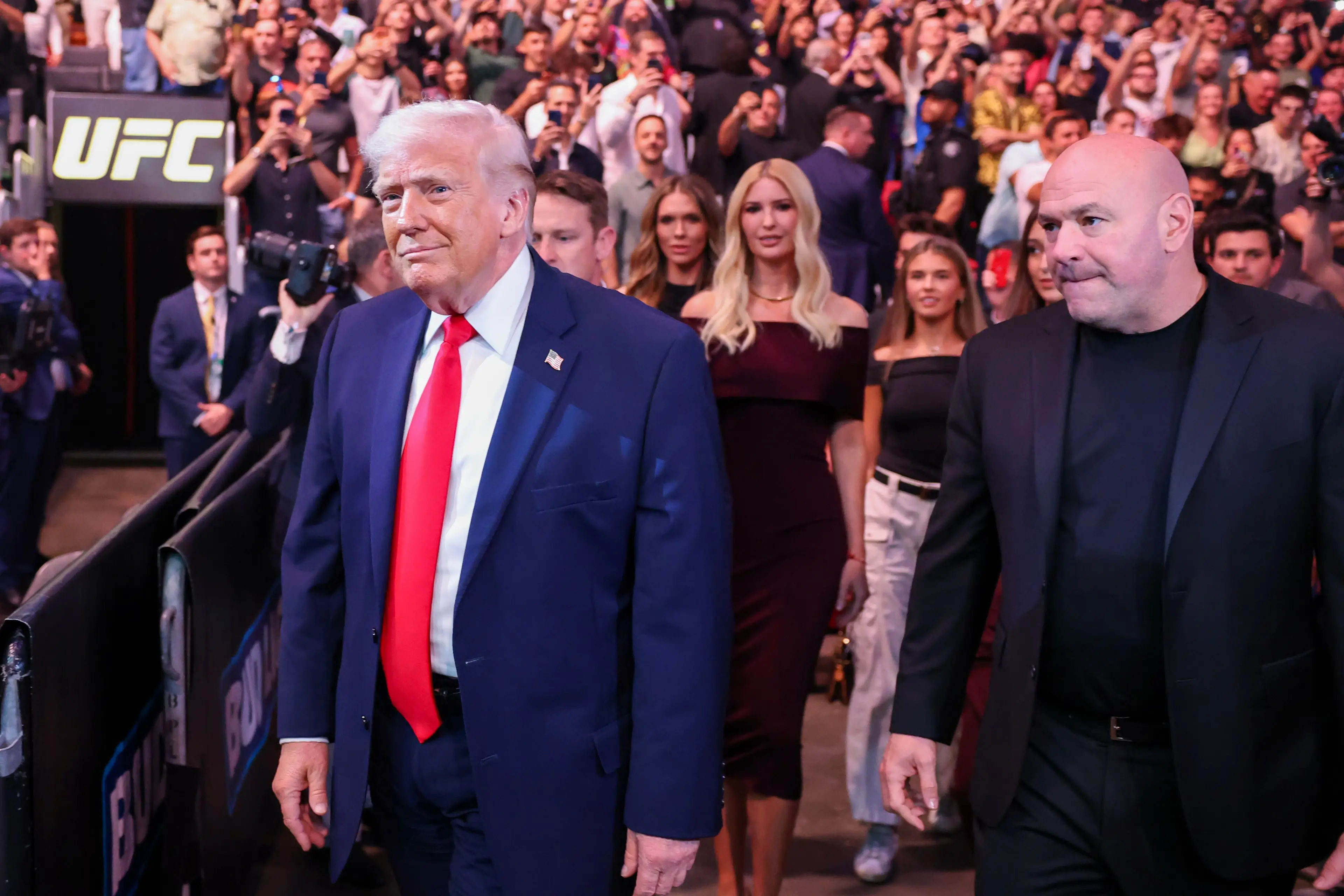 White made a seventh fight for the White House card when Trump made a request. Image: Getty