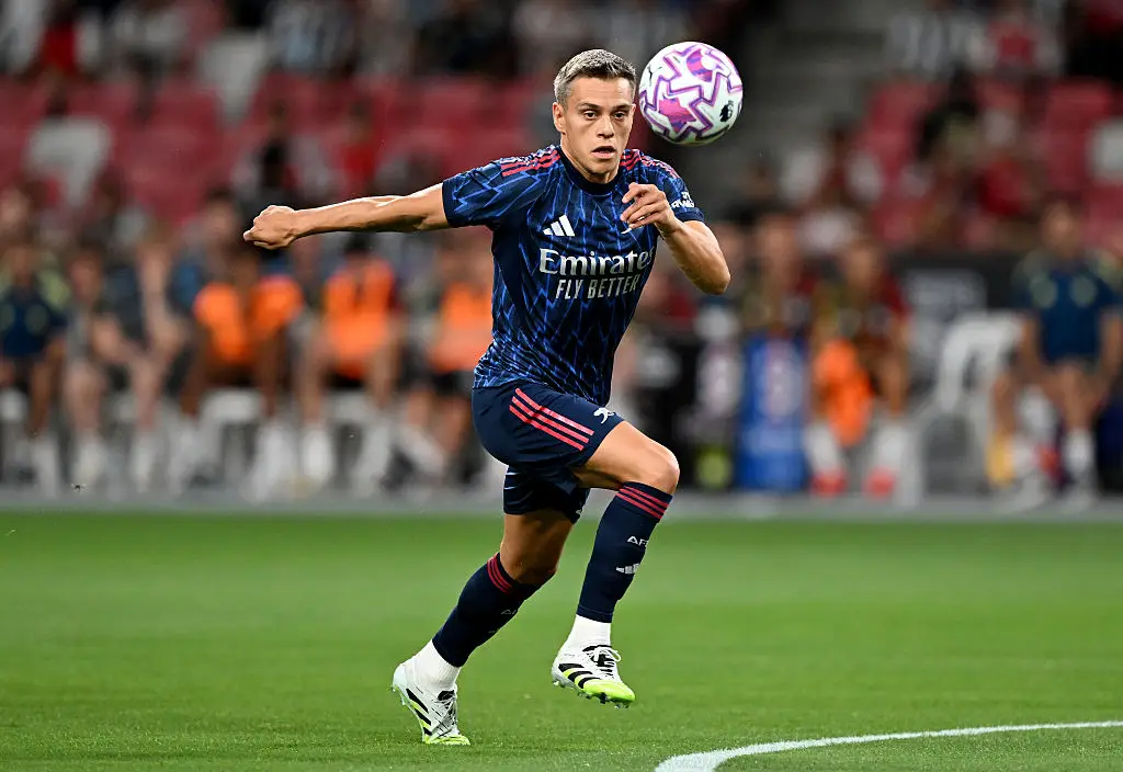 Arsenal fans have called for Leandro Trossard to be sold. (Image: Getty)