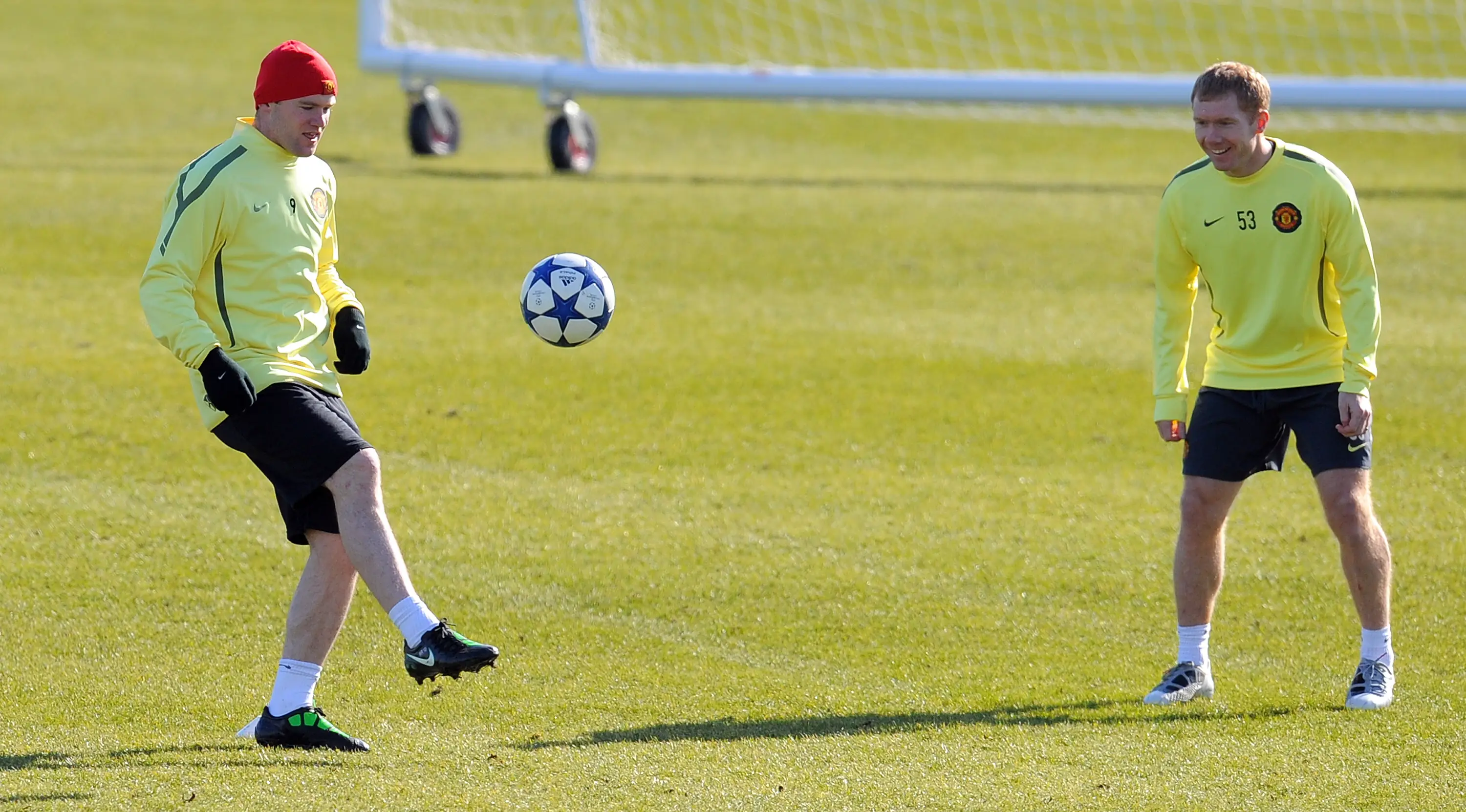 Wayne Rooney and Paul Scholes in Manchester United training. Image: Getty