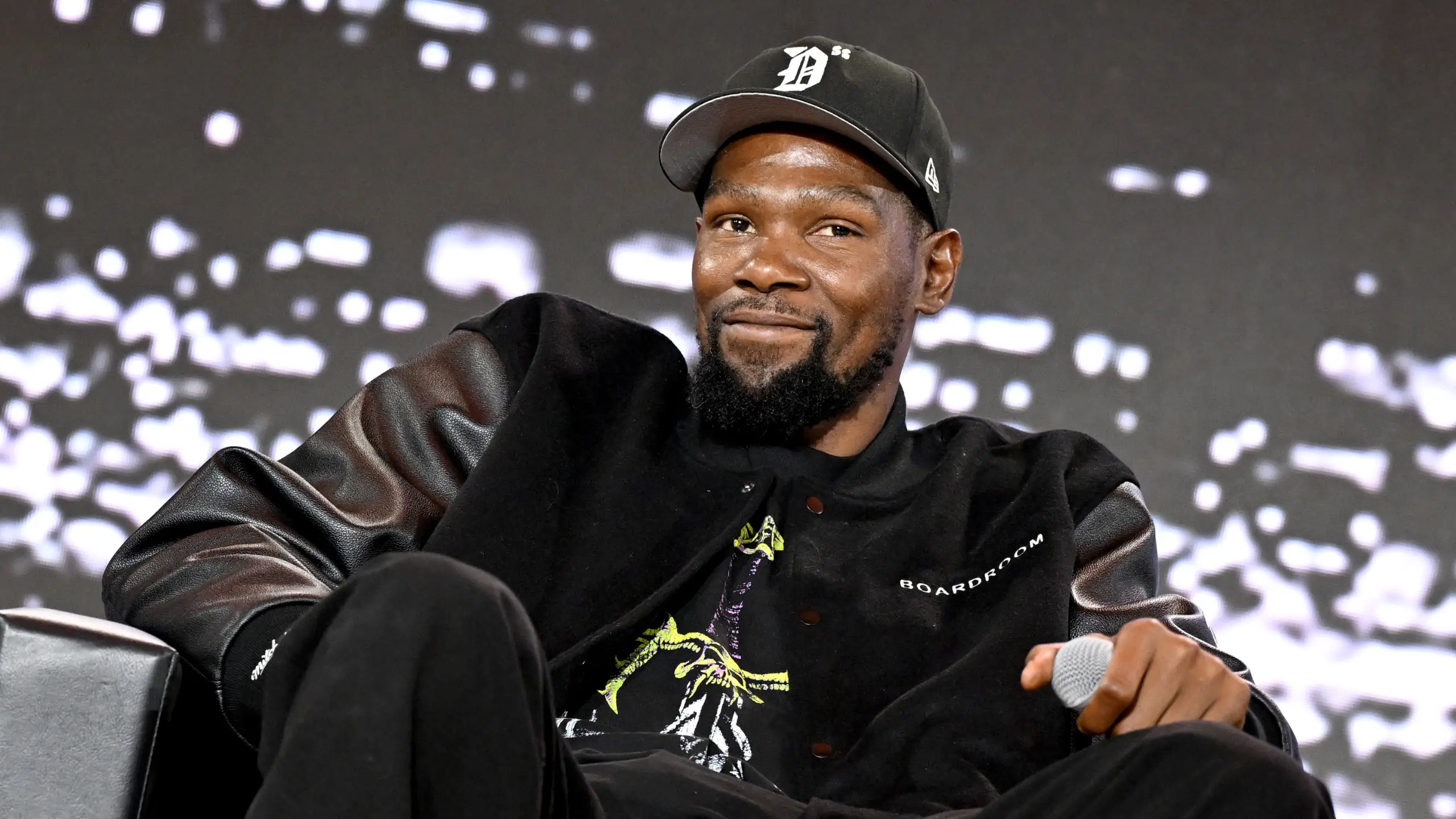 Kevin Durant's former $1.1m house put on the market for just $35 as offers flood in