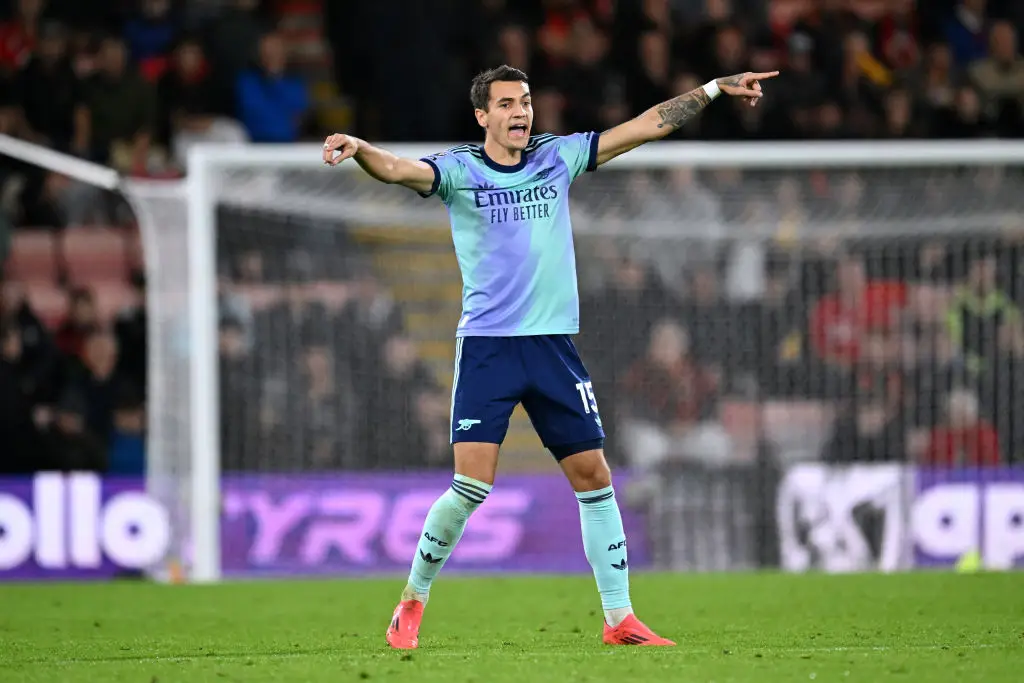 Jakub Kiwior was substituted off during Arsenal's loss to Bournemouth having come off the bench in the first half. (Image: Getty)