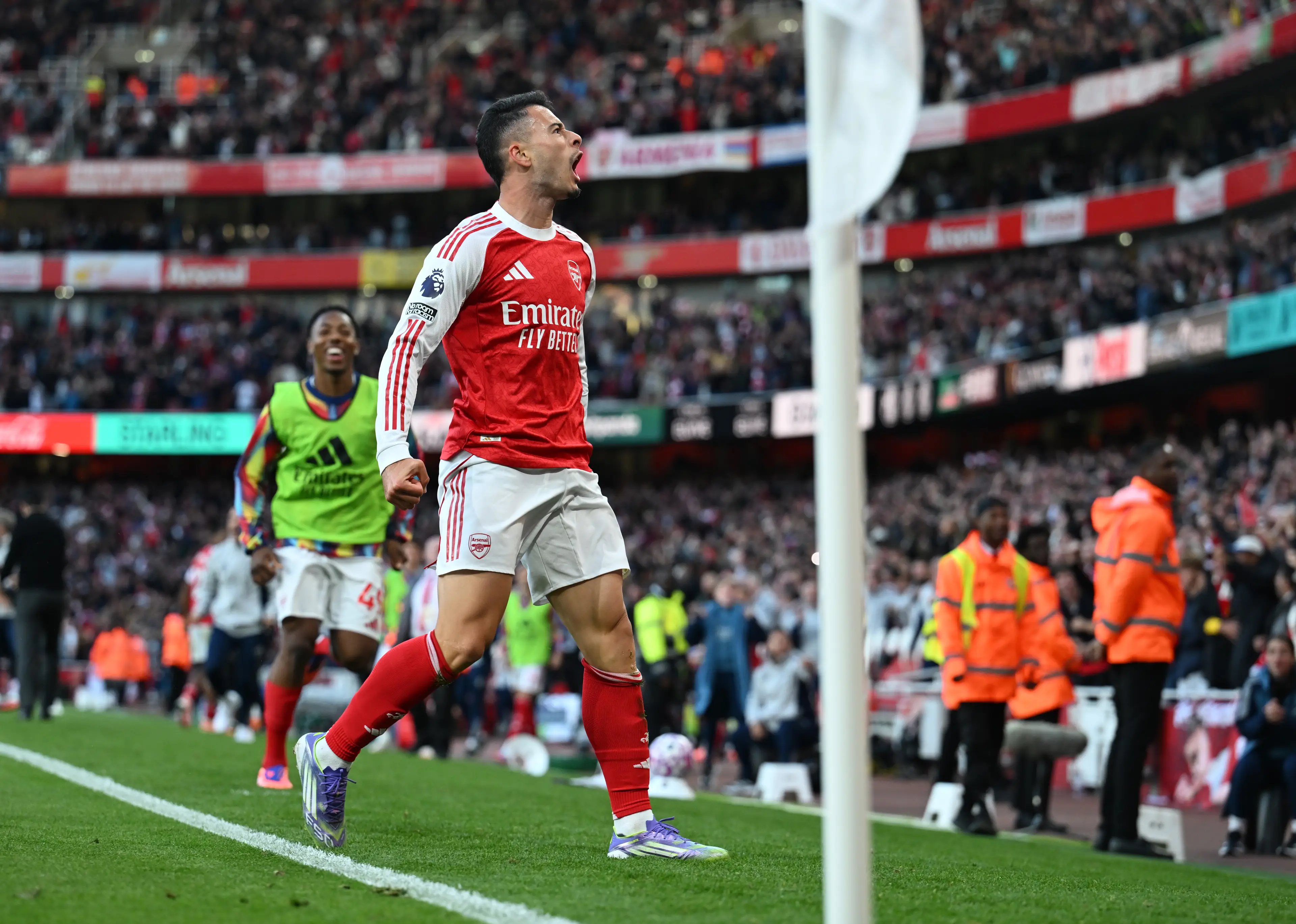 Gabriel Martinelli celebrates scoring the Arsenal (Image: Getty)