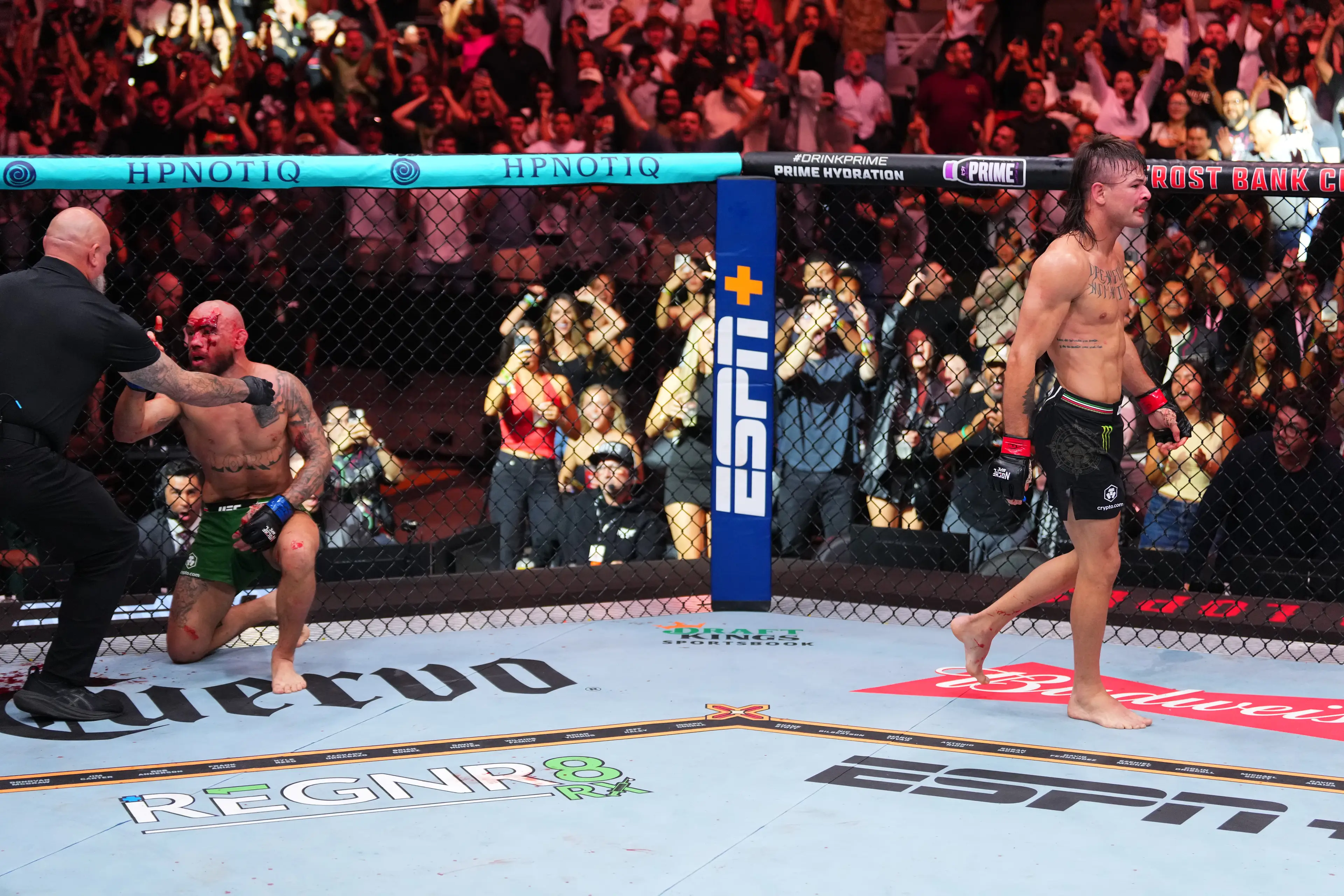 Jean Silva punched Diego Lopes on the back of his head after his defeat at Noche UFC. Image: Getty 